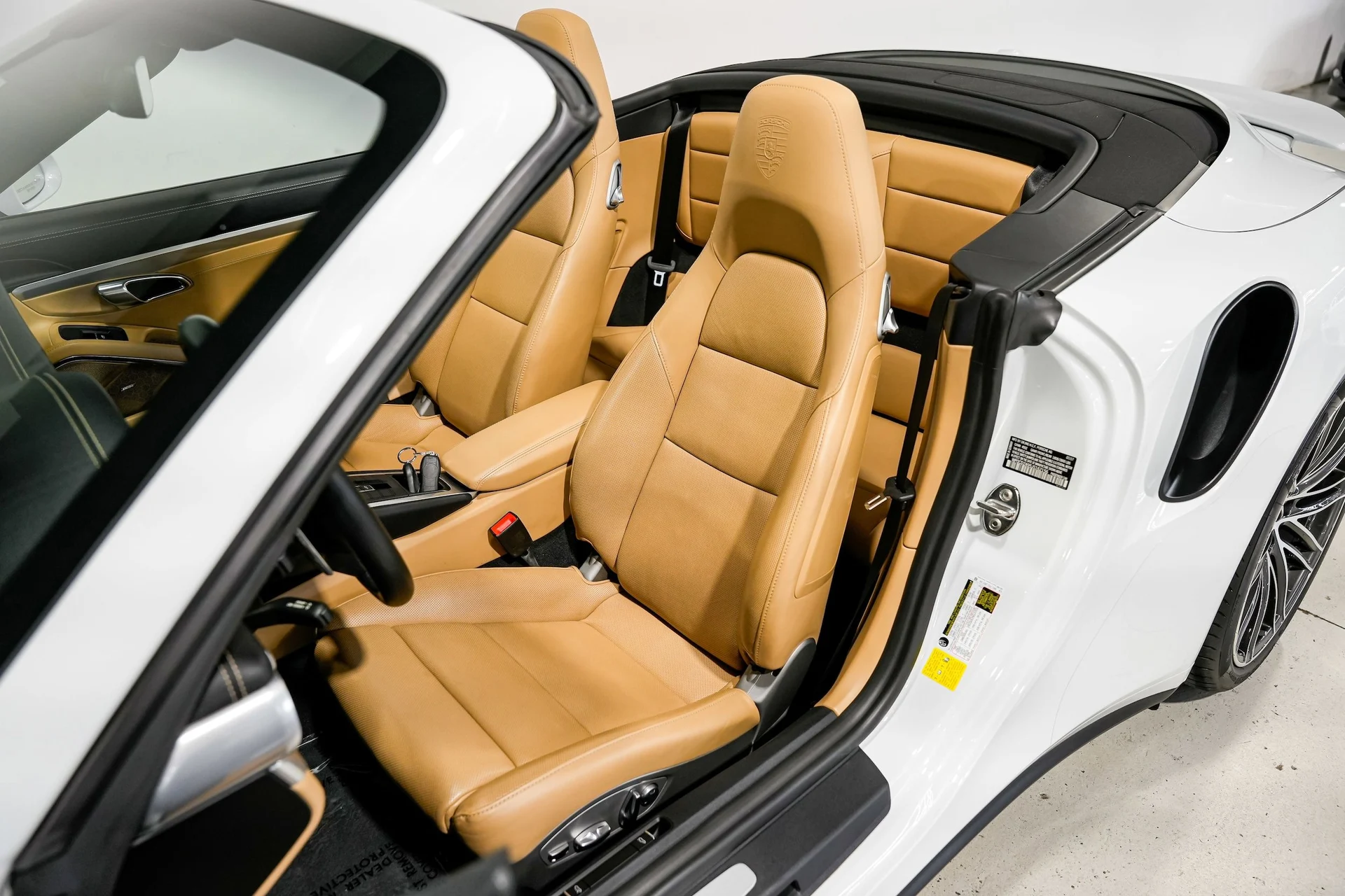 mph021_328384933_2f67fd6136411e71306ba8485ef64056x_5d745df83c