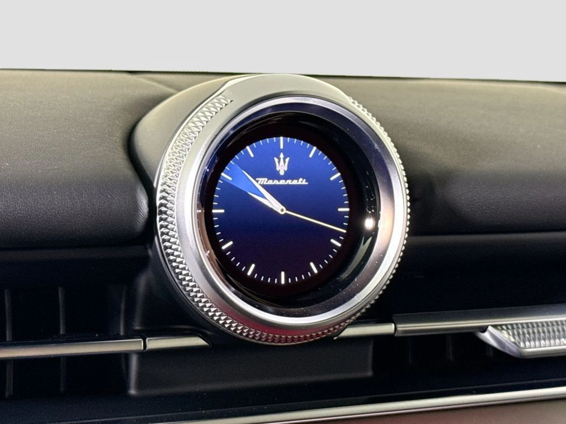 mph021_3289305232_new_2026_maserati_grecale_modenaawd_11350_23056160_21_1024_f1fb9431fc