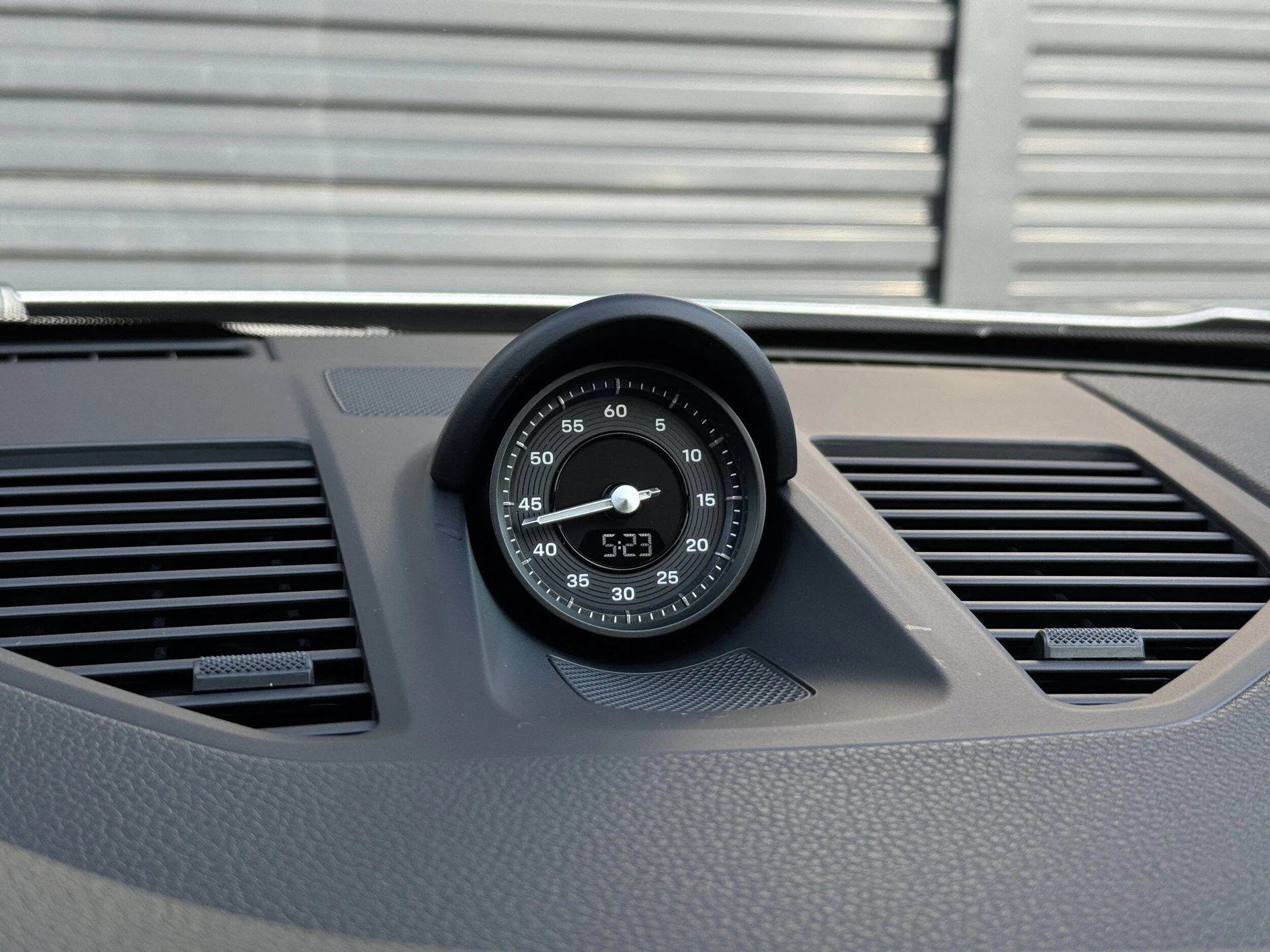 mph021_3293625055_3535a0dc48b016ebf37559fb41aead08x_09927fa918