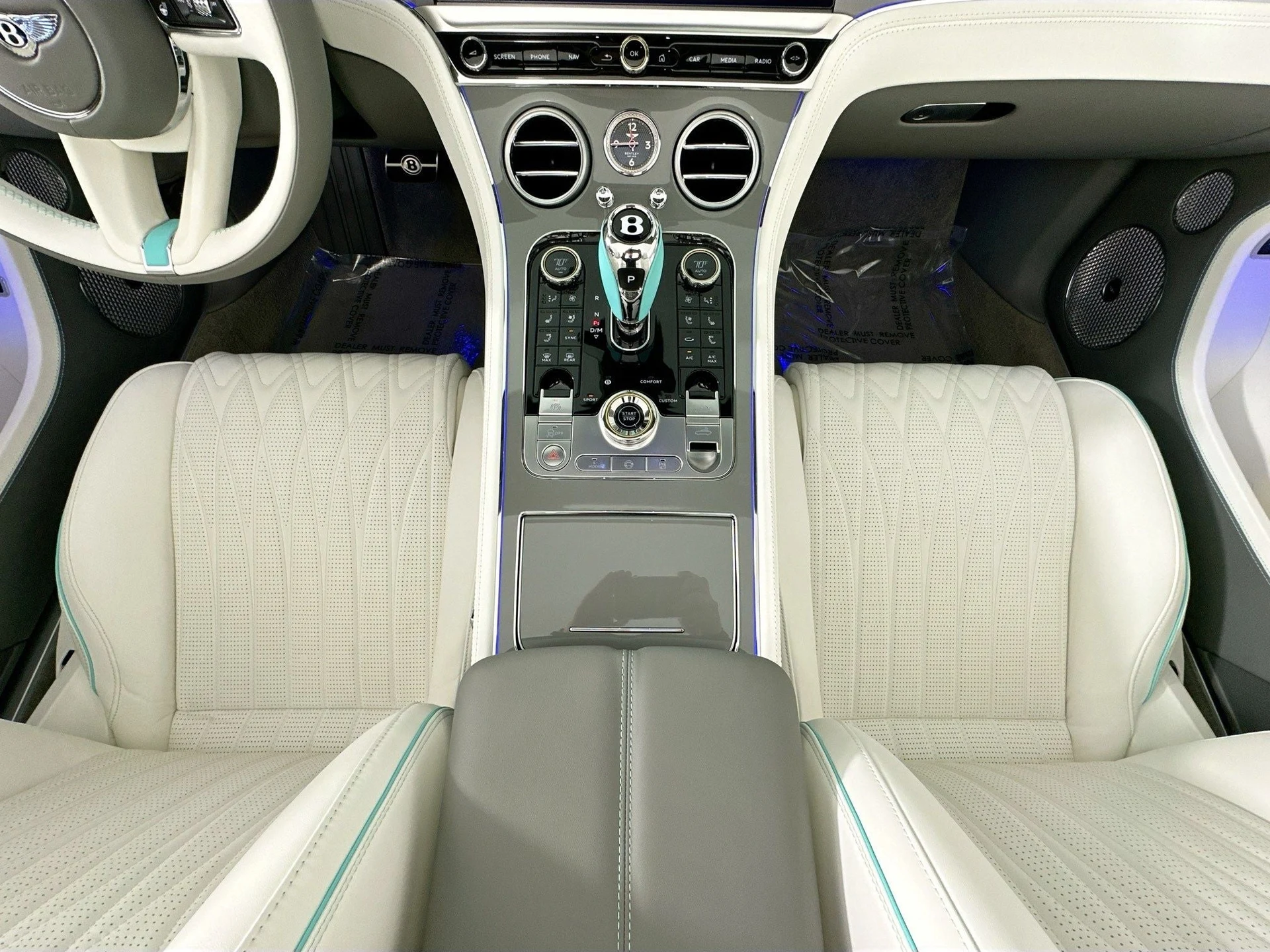 mph021_3297361248_22_a0219b8e5a