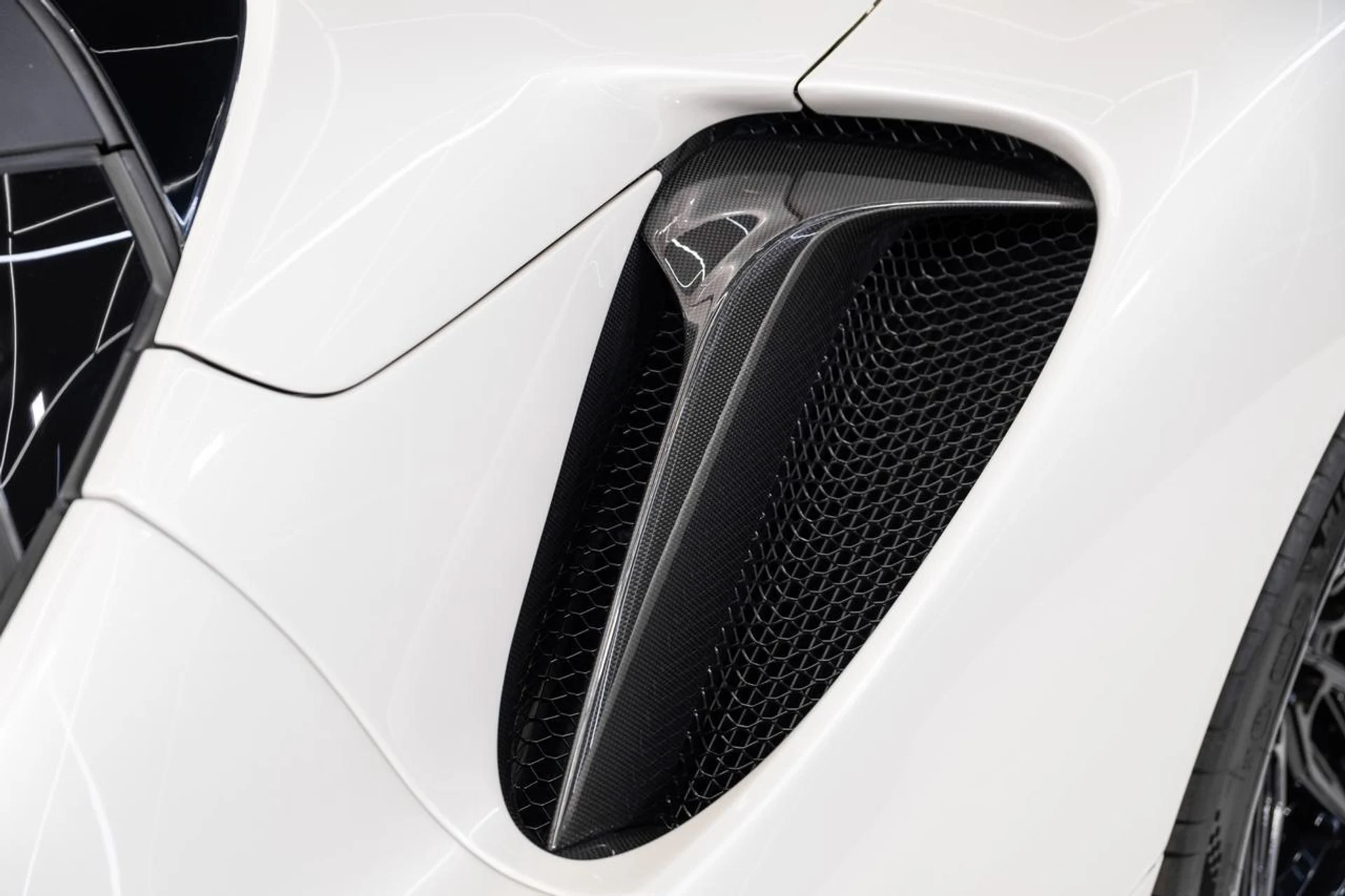 mph021_3307462233_4fa1054b2c913245bcd3ef0a103a92b8_4bddec7c27