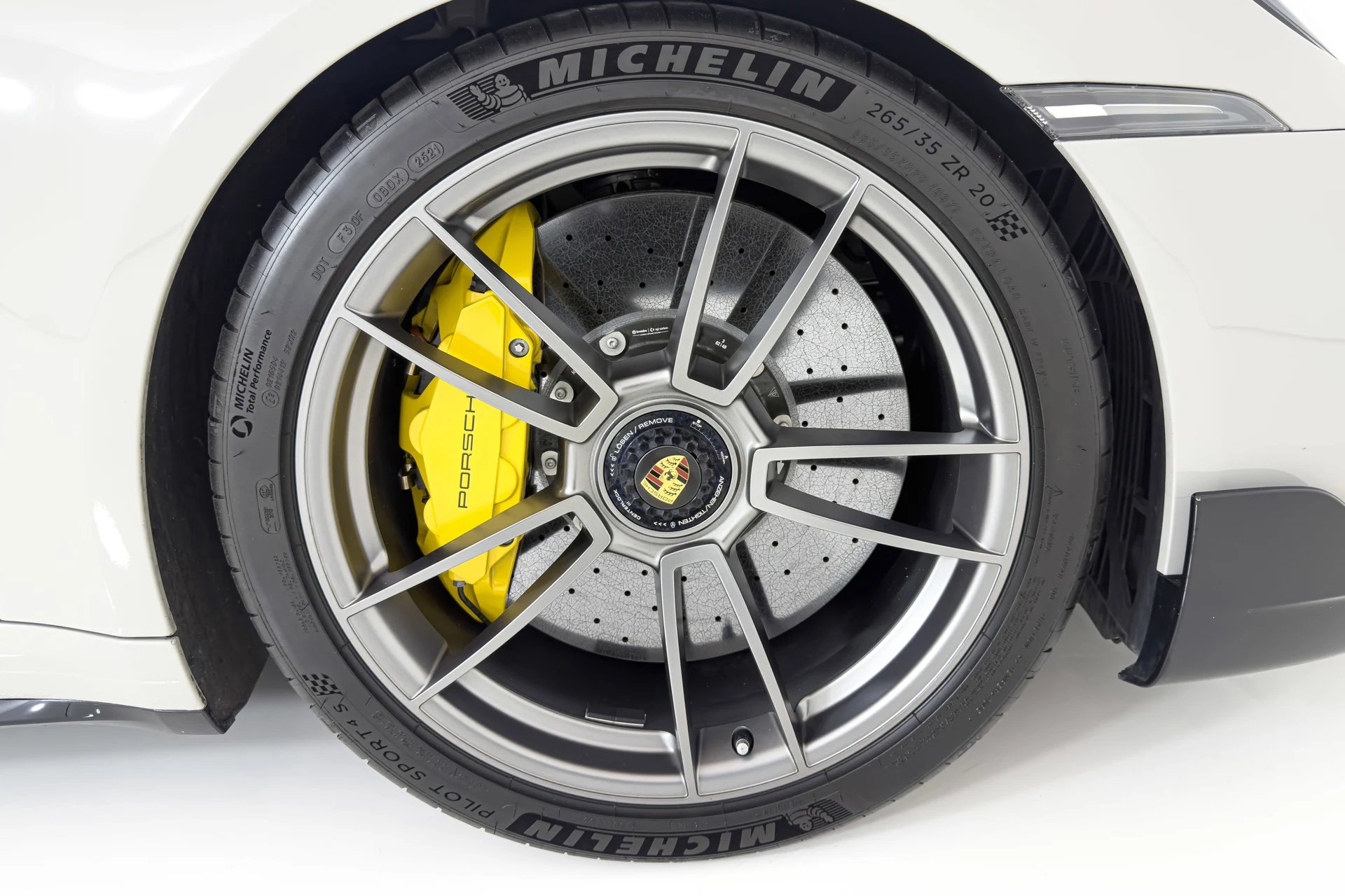 mph021_3309635183_f2a81c0fa7d2a288302b4c1deaf56ade_e6ae8a6fa3