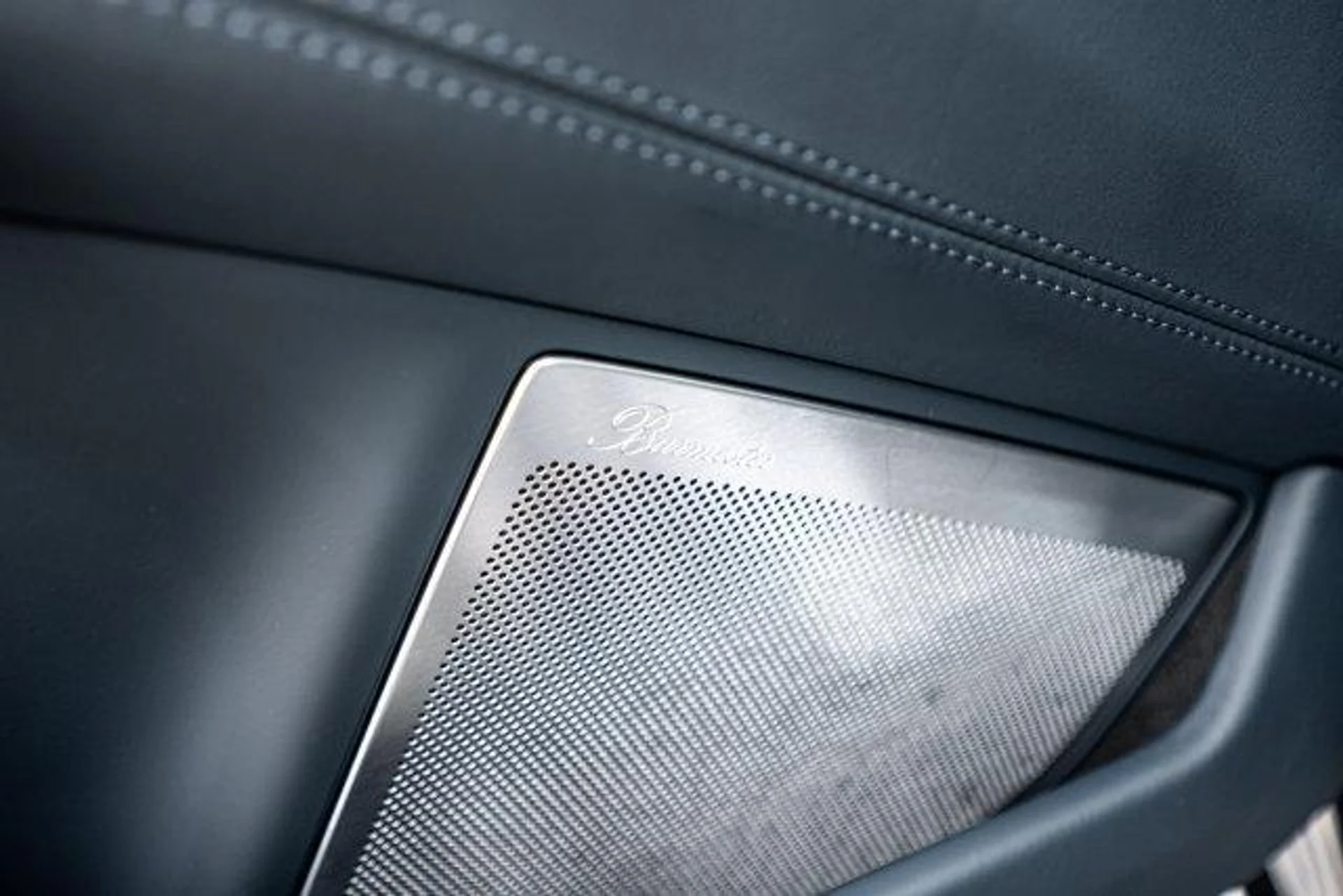 mph021_3321922031_a_V_Seuiyl_Er_Q_i_Sd3l_Usfi_Bm_PIY_01c79f0b6b