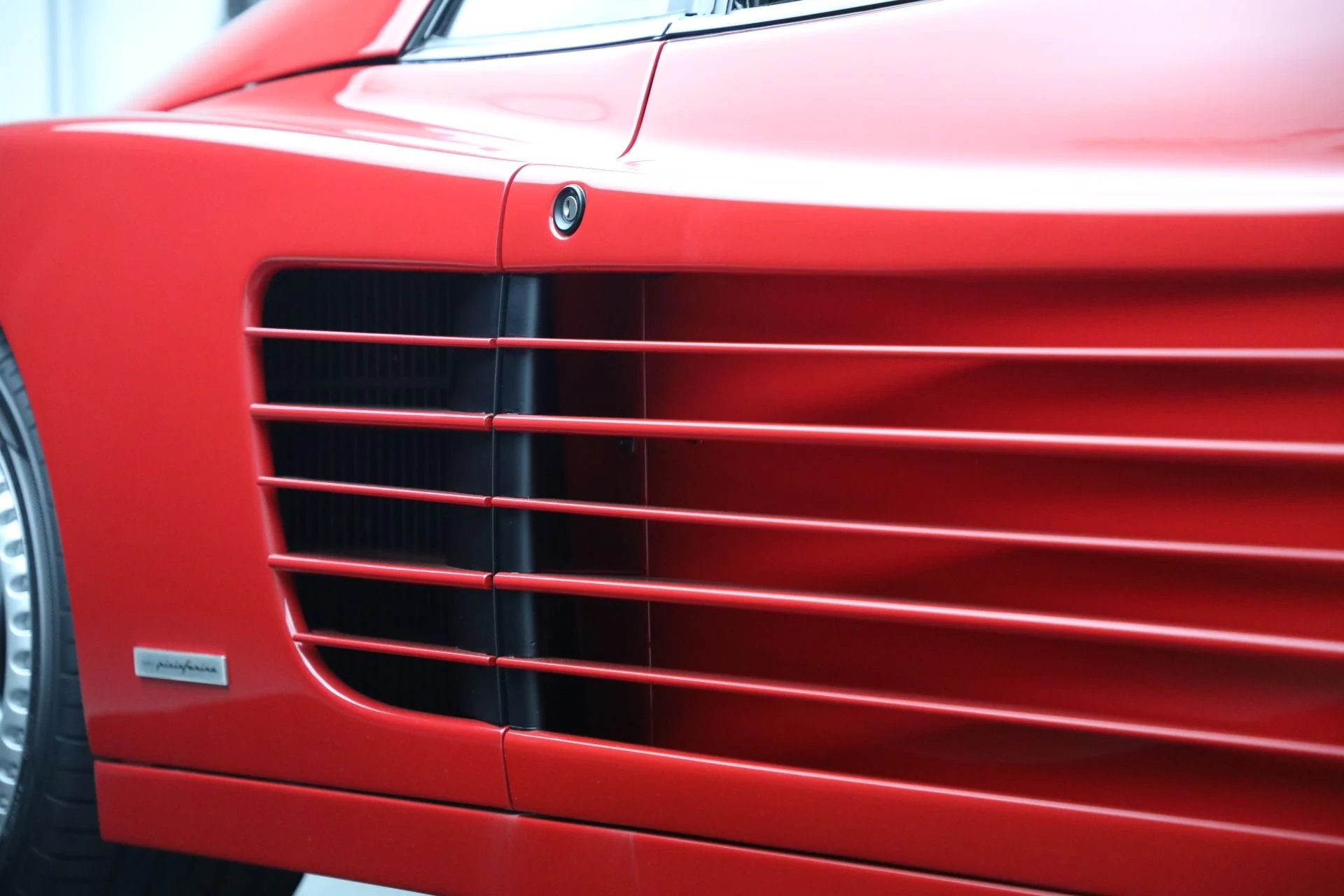 mph021_3322385534_Used_1995_Ferrari_F512_M_8482f60800