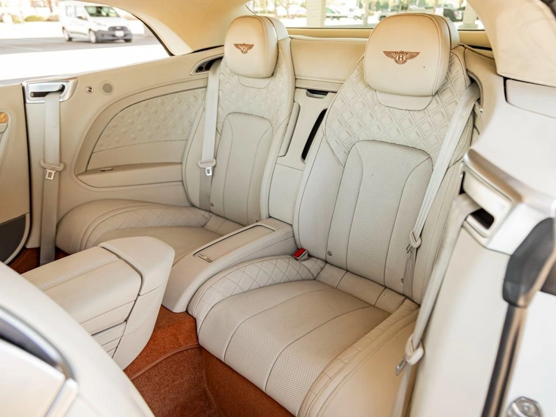 mph021_3329567679_22_86c6d91d33