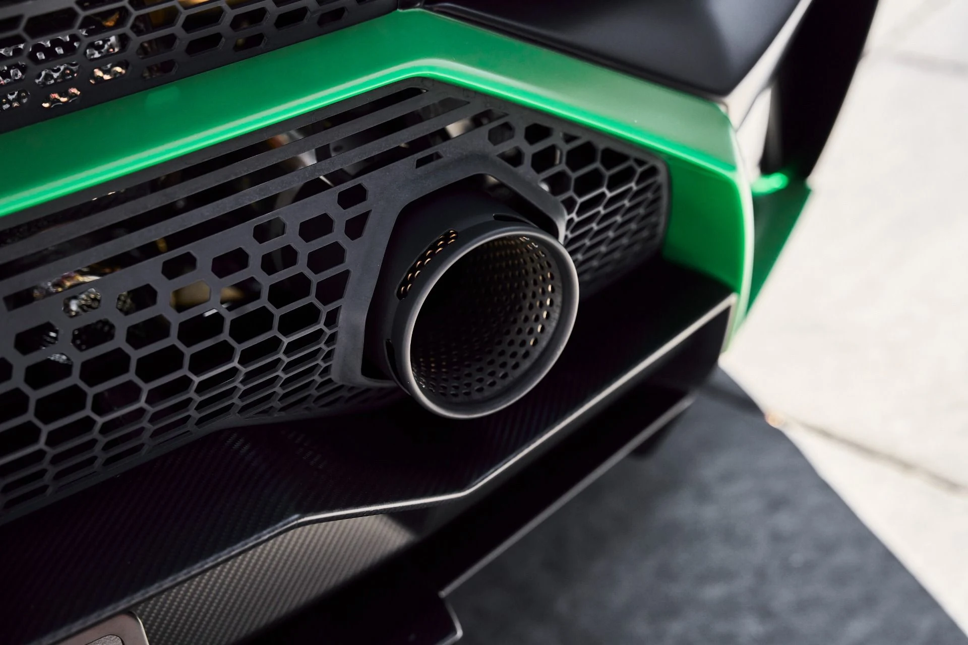 mph021_333493086_Used_2022_Lamborghini_Huracan_STO_Base_1774488364_a27d2e9146