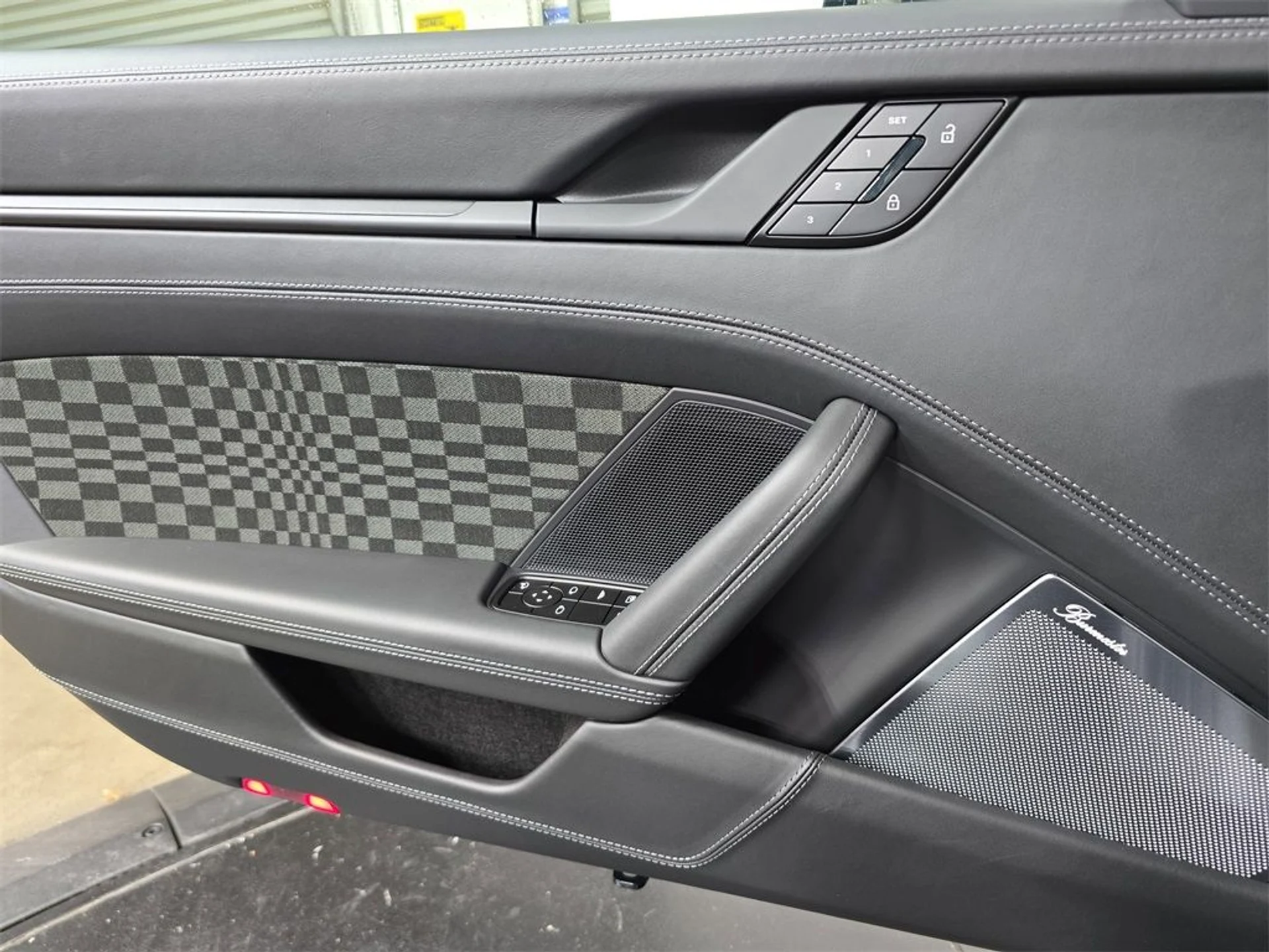 mph021_3336027667_3efd9437ee62d281801add64ed7e488c_c6ac7135af