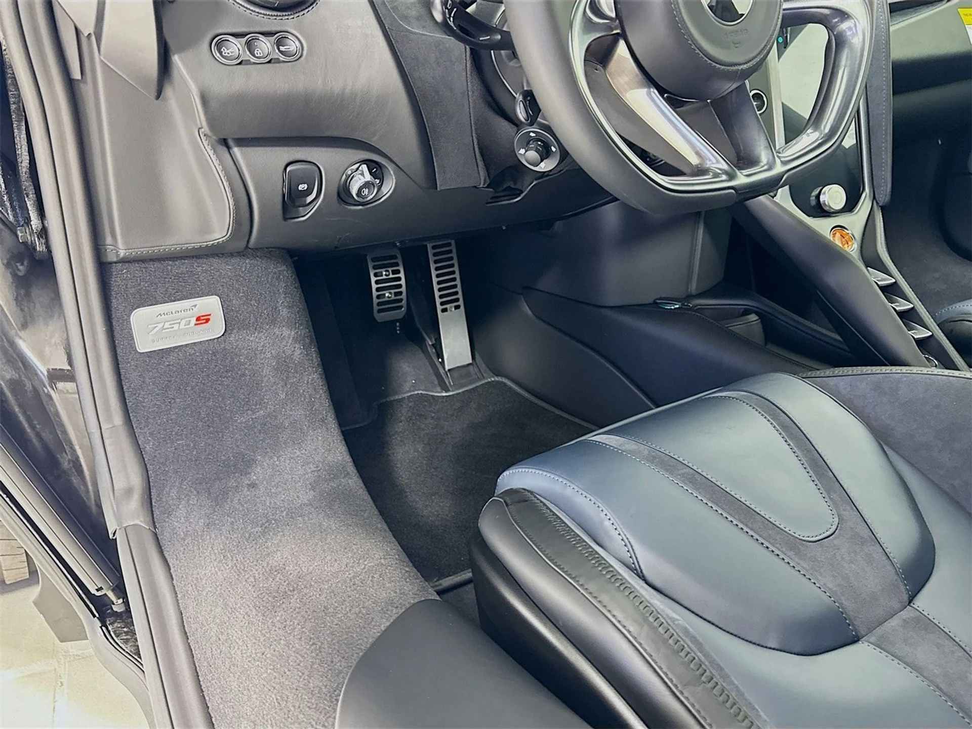 mph021_3336243080_1ffe124f36ce914946991fb70ae01c65x_c62cb6d79f