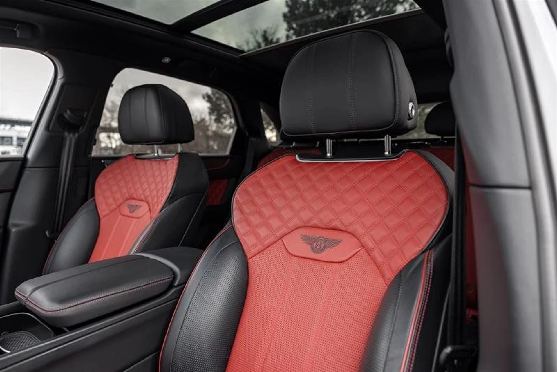 mph021_333825904_37524688_03014_11671998_1564333019_45078a7f4c