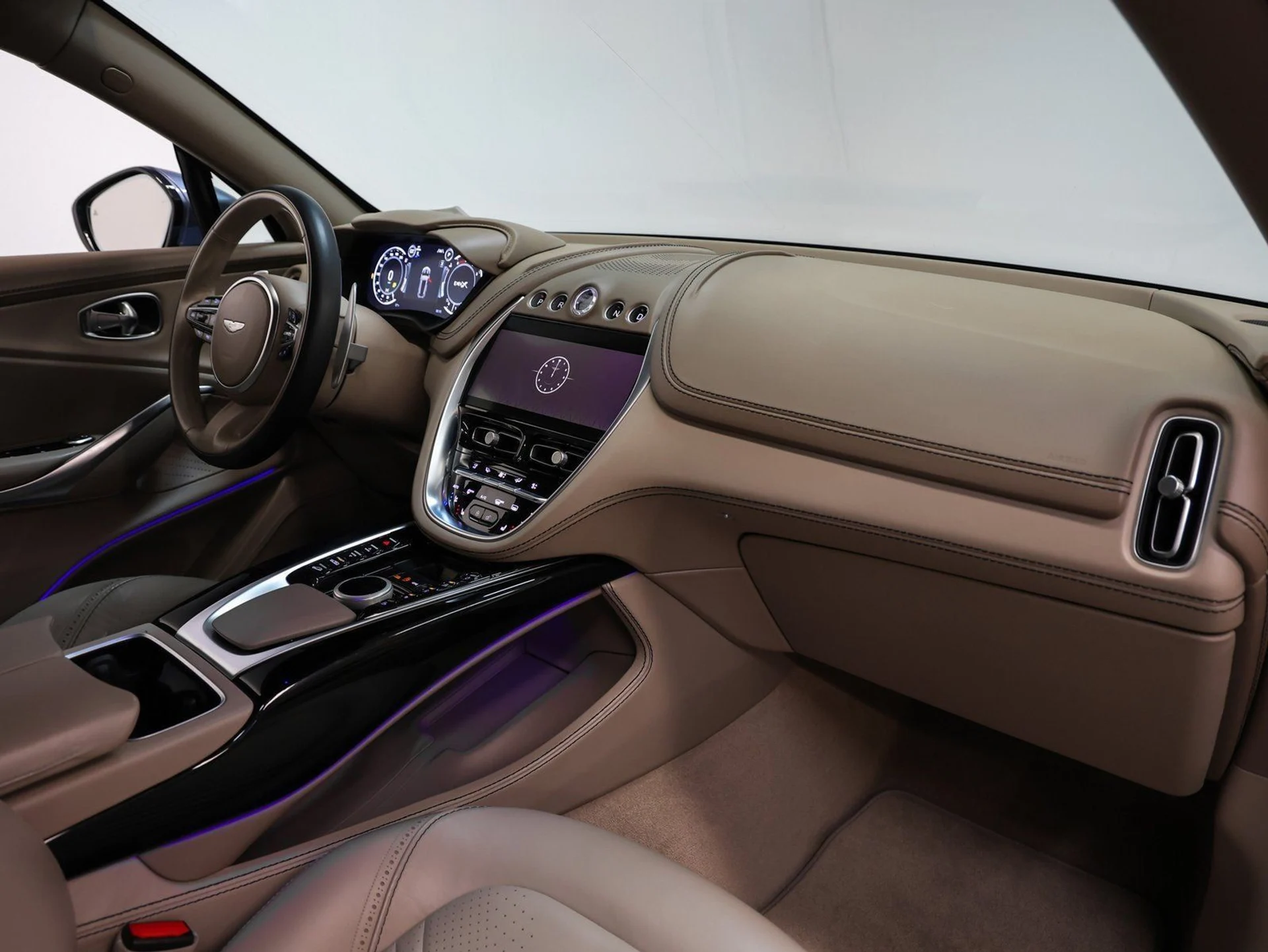 mph021_3340577857_22_1b2353db78