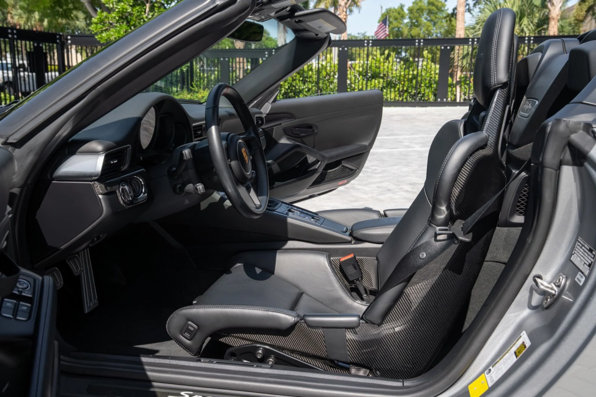 mph021_3345988031_Used_2019_Porsche_911_Speedster_1781046592_6b226620b9