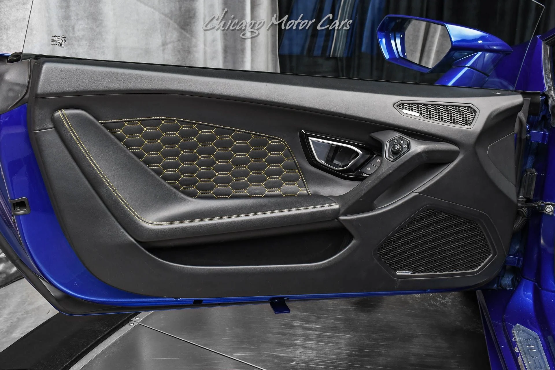 mph021_3349194170_13290_p22_l_63e3085ed4