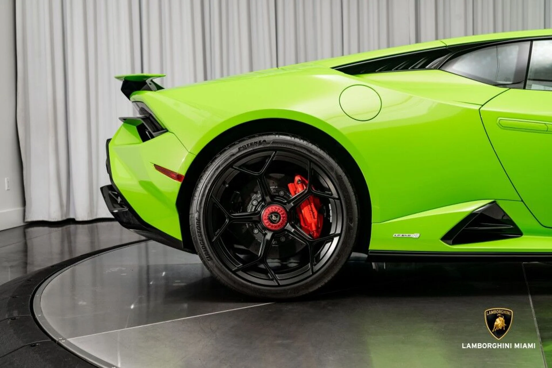 mph021_3358092078_471f73fbb00dc8a7f72ec099274a57ce_f1cf9d3957