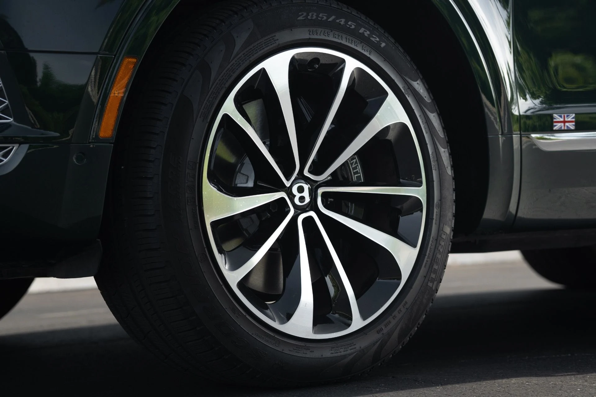 mph021_33662332_Used_2017_Bentley_Bentayga_W12_First_Edition_1762986986_63a9684066