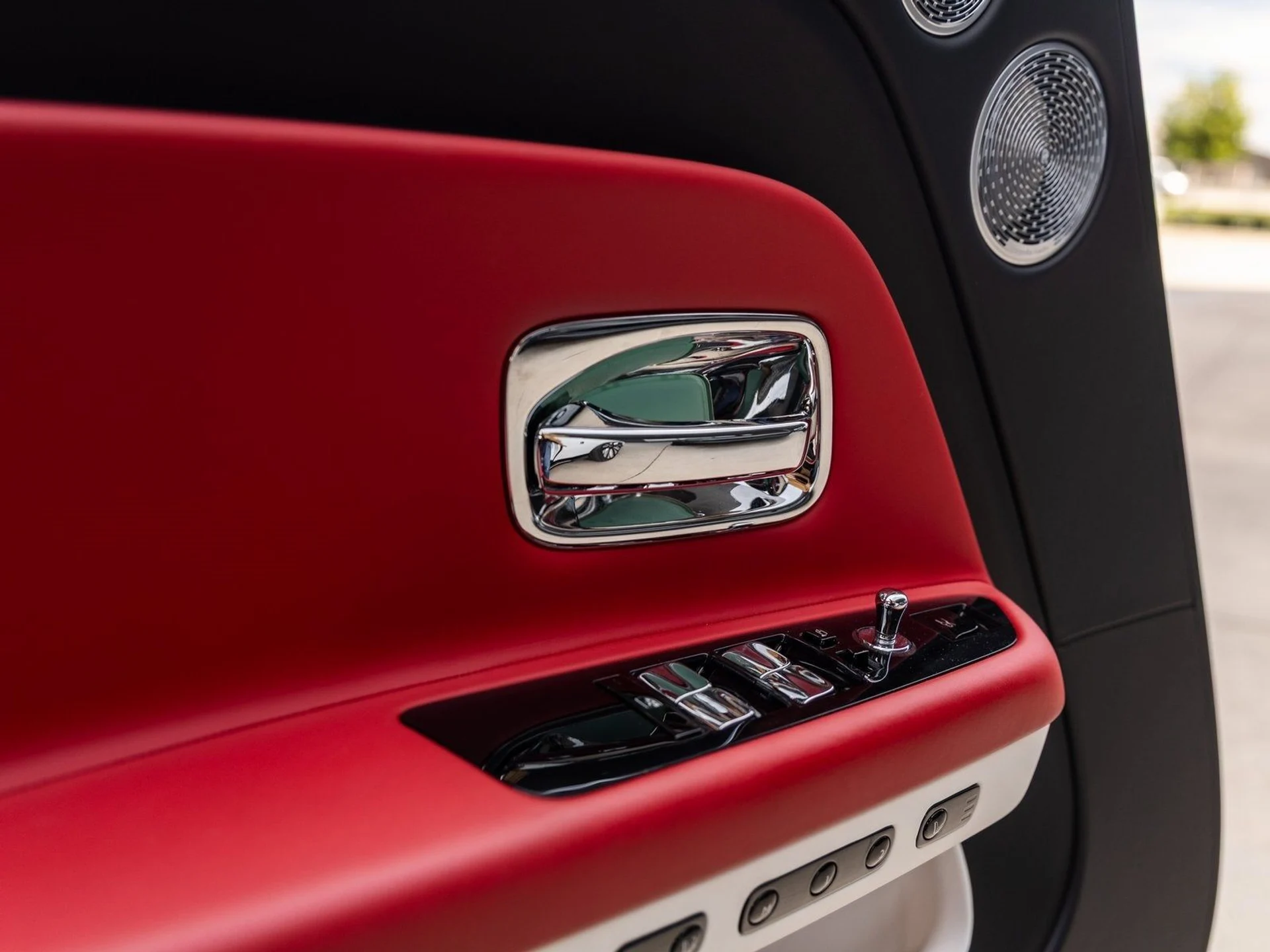 mph021_3369094399_22_18c0600995