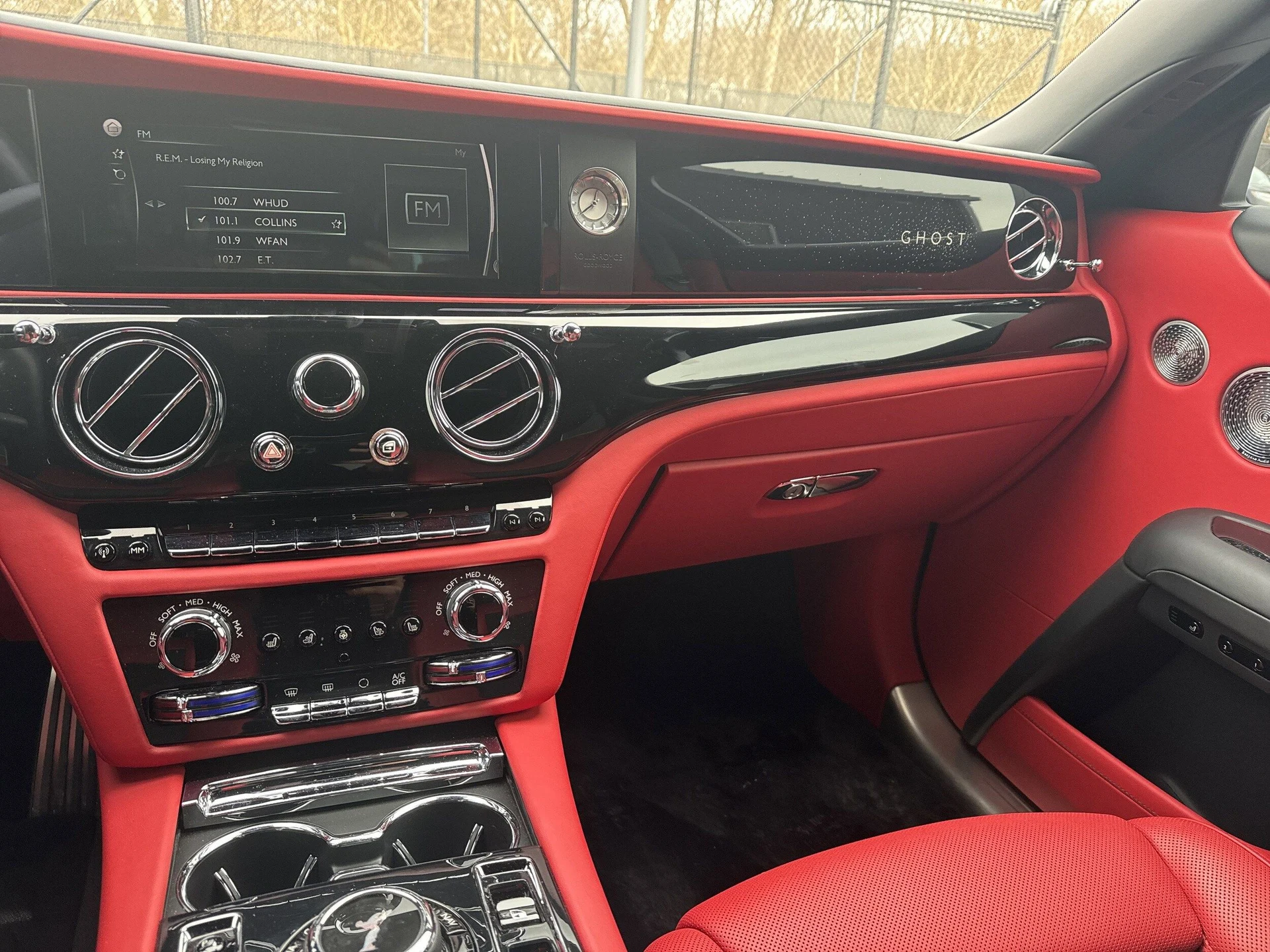 mph021_3369106897_b90a0bd45210d8dc6a0f3e2b63e0b857x_3952862a17