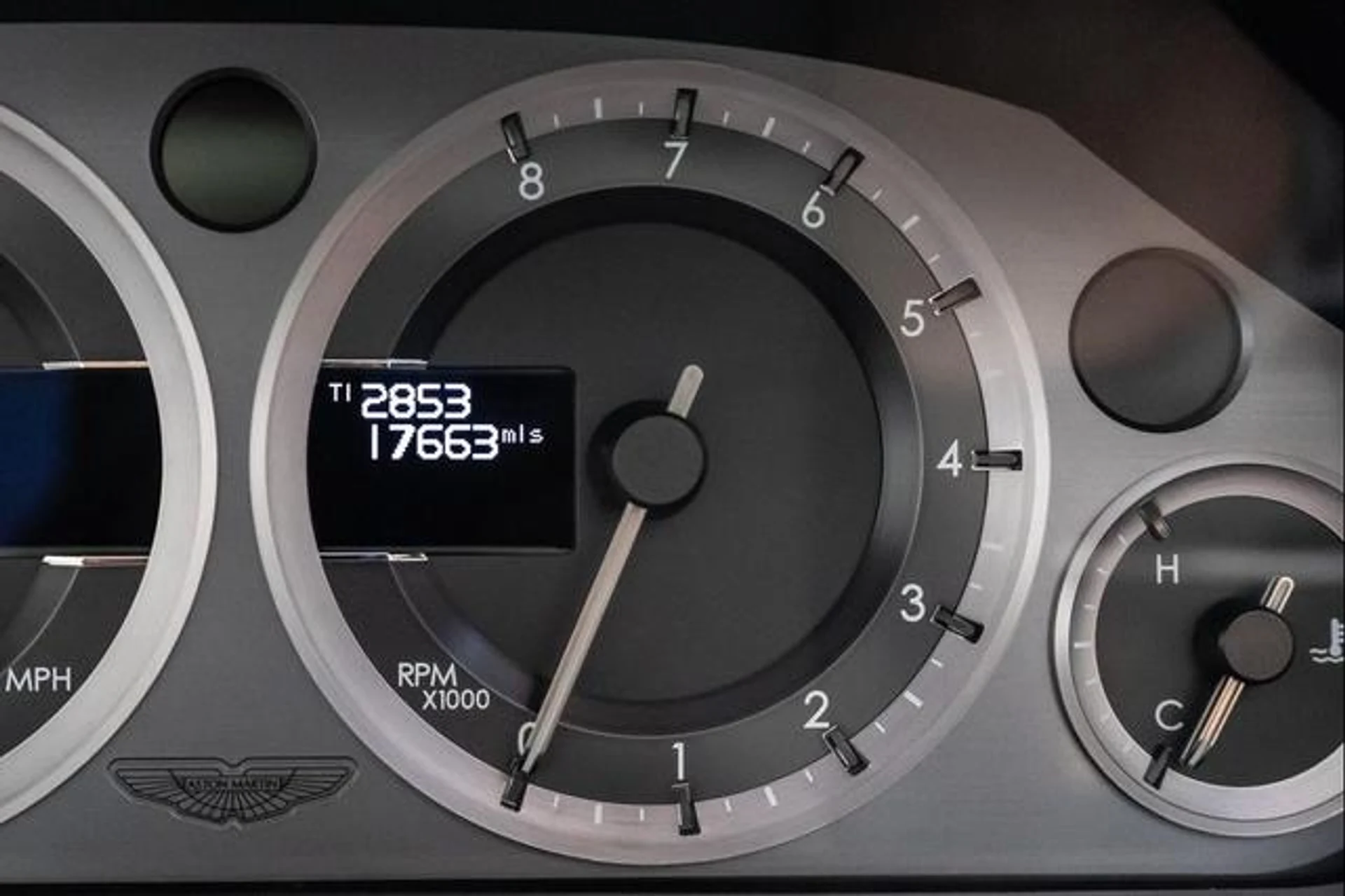 mph021_3370995896_w_O2_C_Zq_LAIX_0j_EDY_Va_CT_8_MY_Scb6_Q_bc96358f60