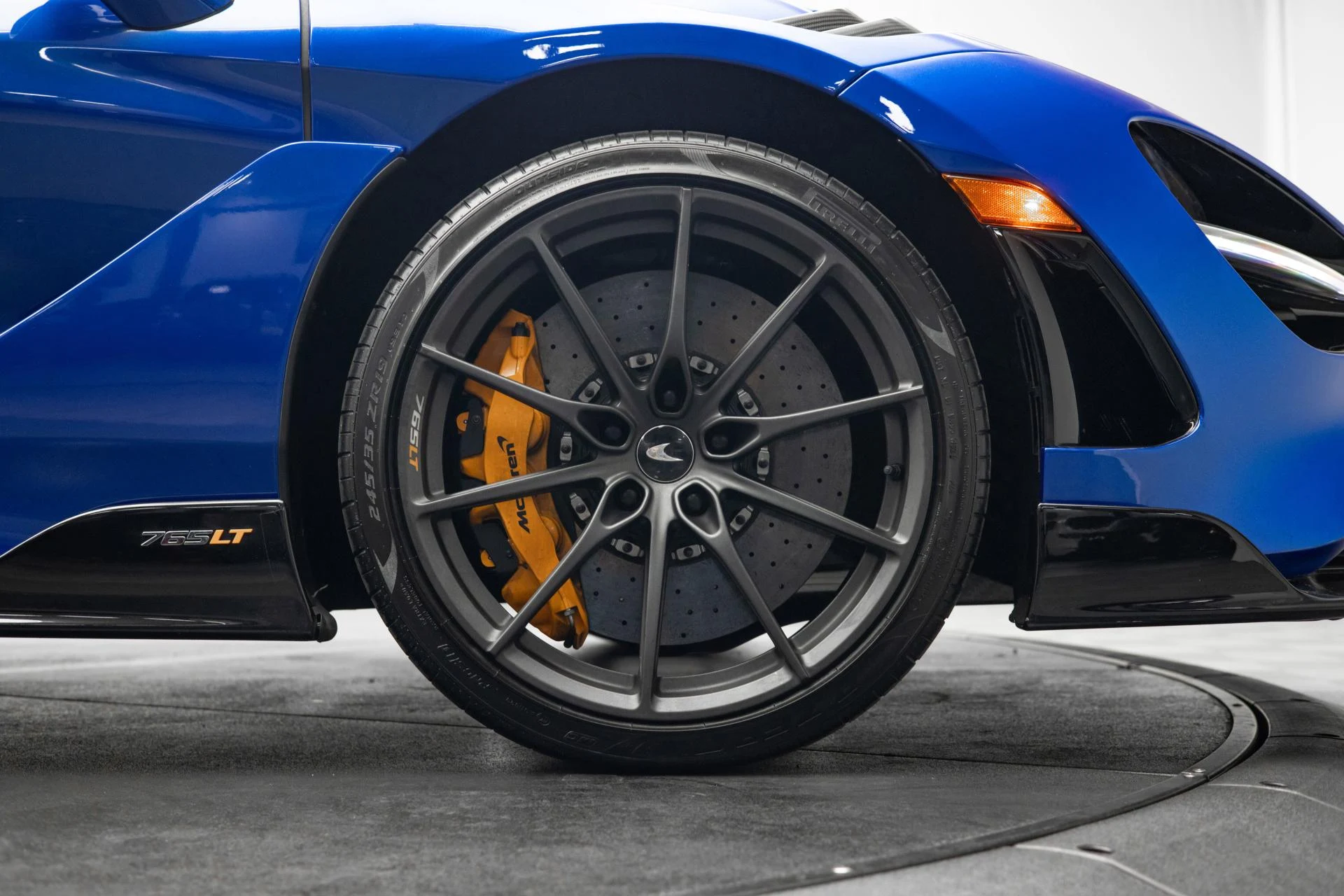 mph021_3374773974_Used_2022_Mc_Laren_765_LT_1755332104_9c4d6d8c4a