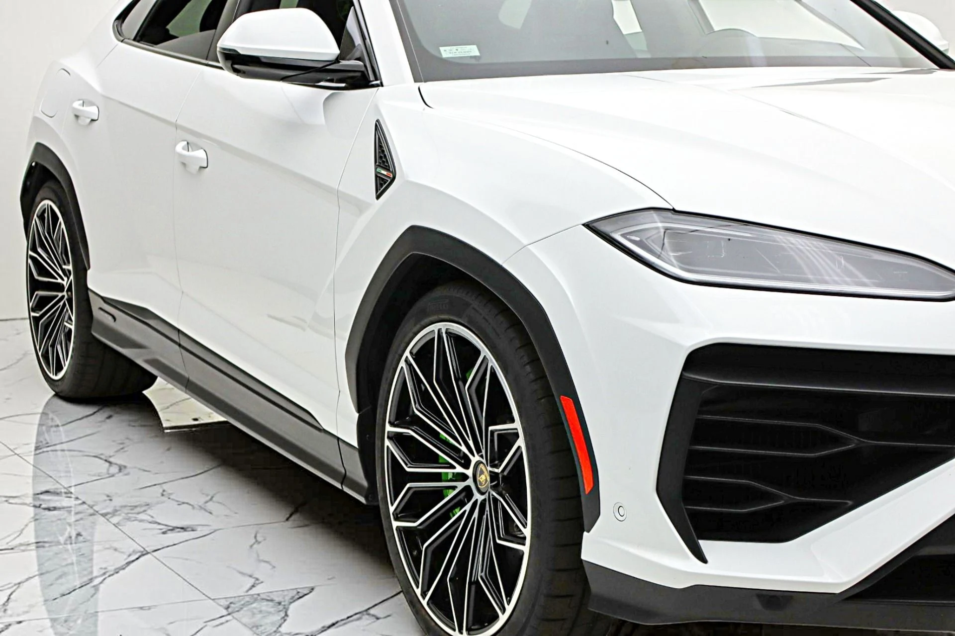 mph021_3382166422_New_2026_Lamborghini_Urus_SE_8dada6b8df