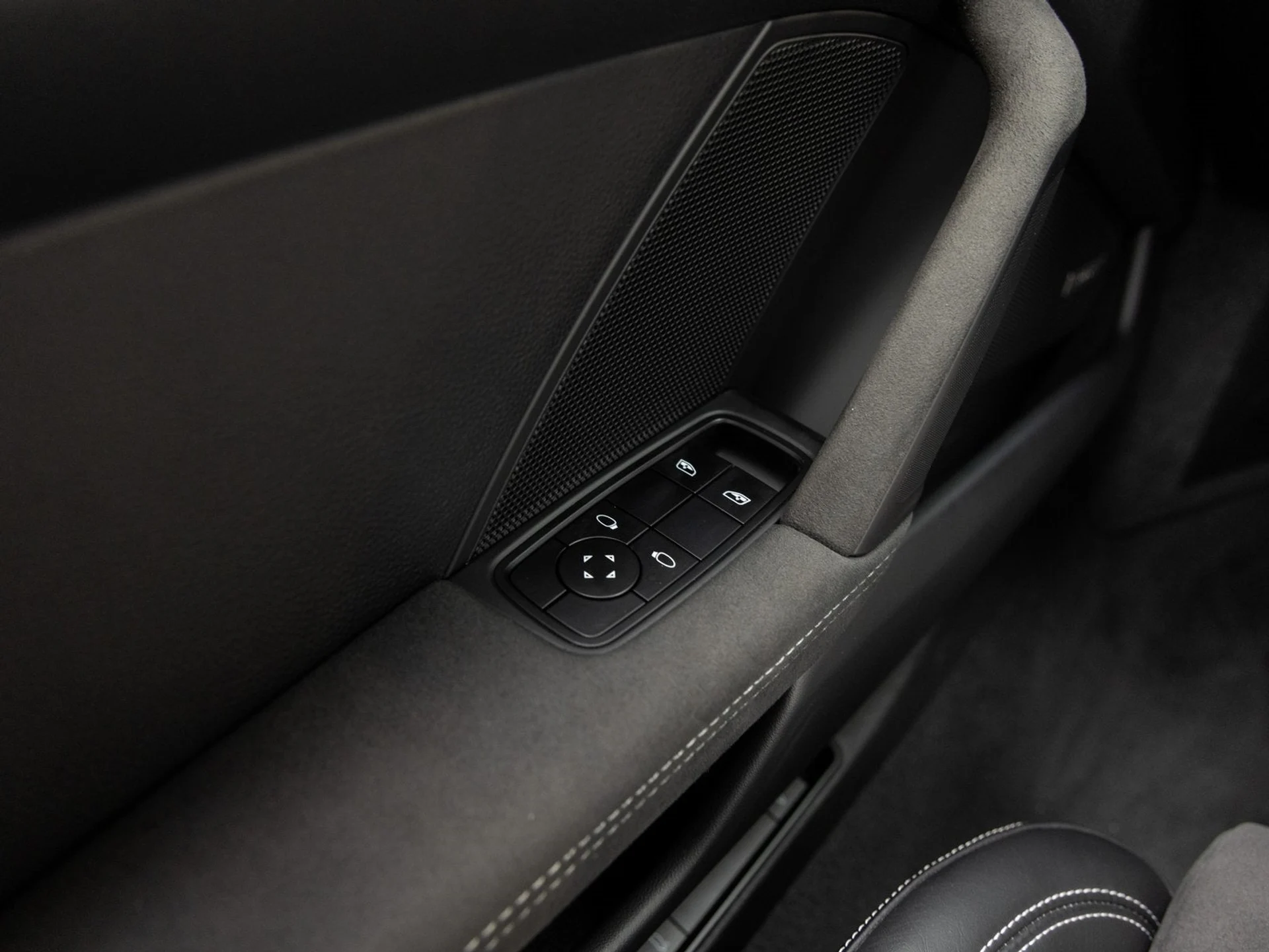 mph021_3388824240_22_4dab3d6777