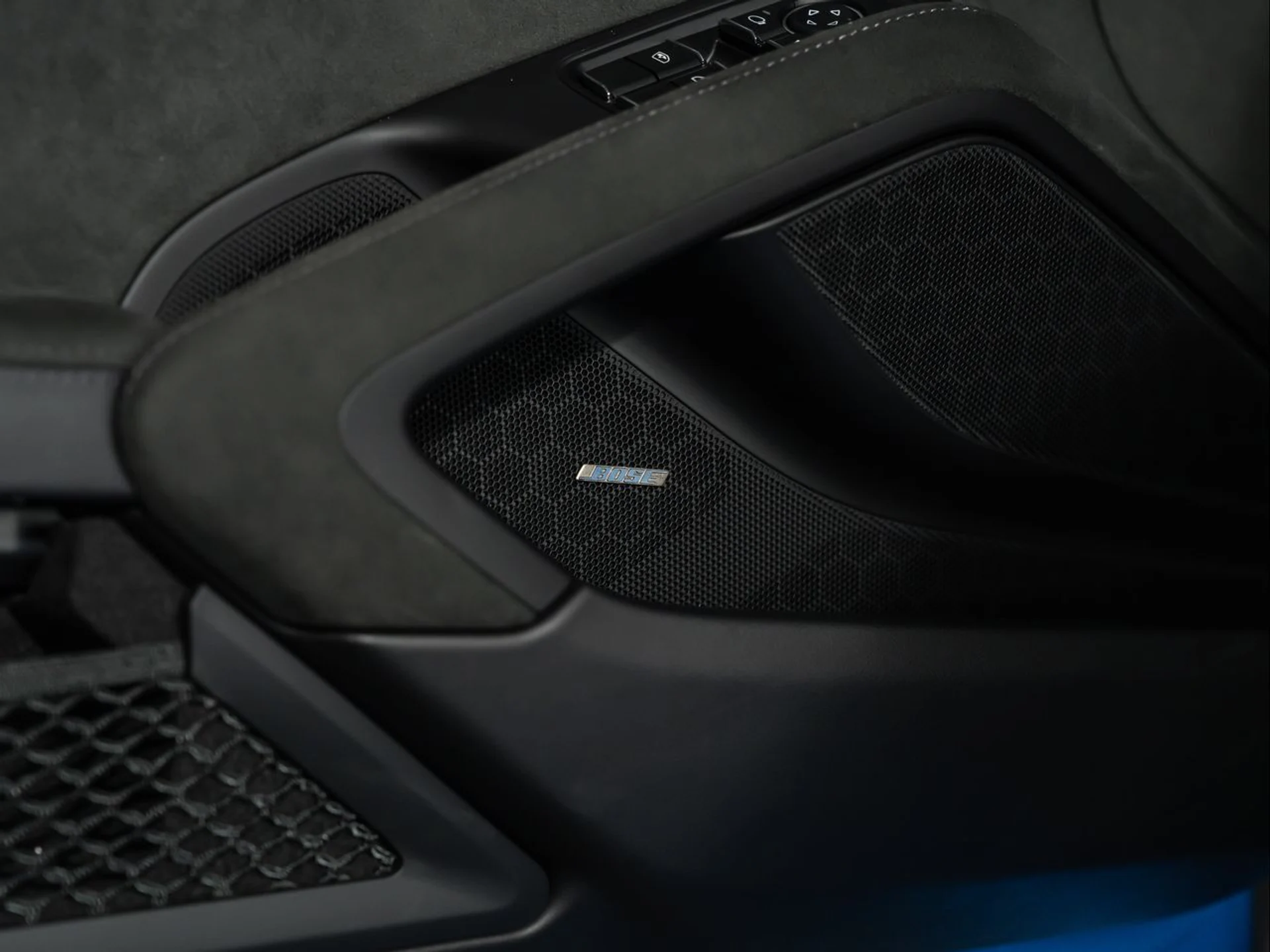 mph021_3389414746_39135d2de6791ae889d5358d4ba0f596_1308ddbd9e