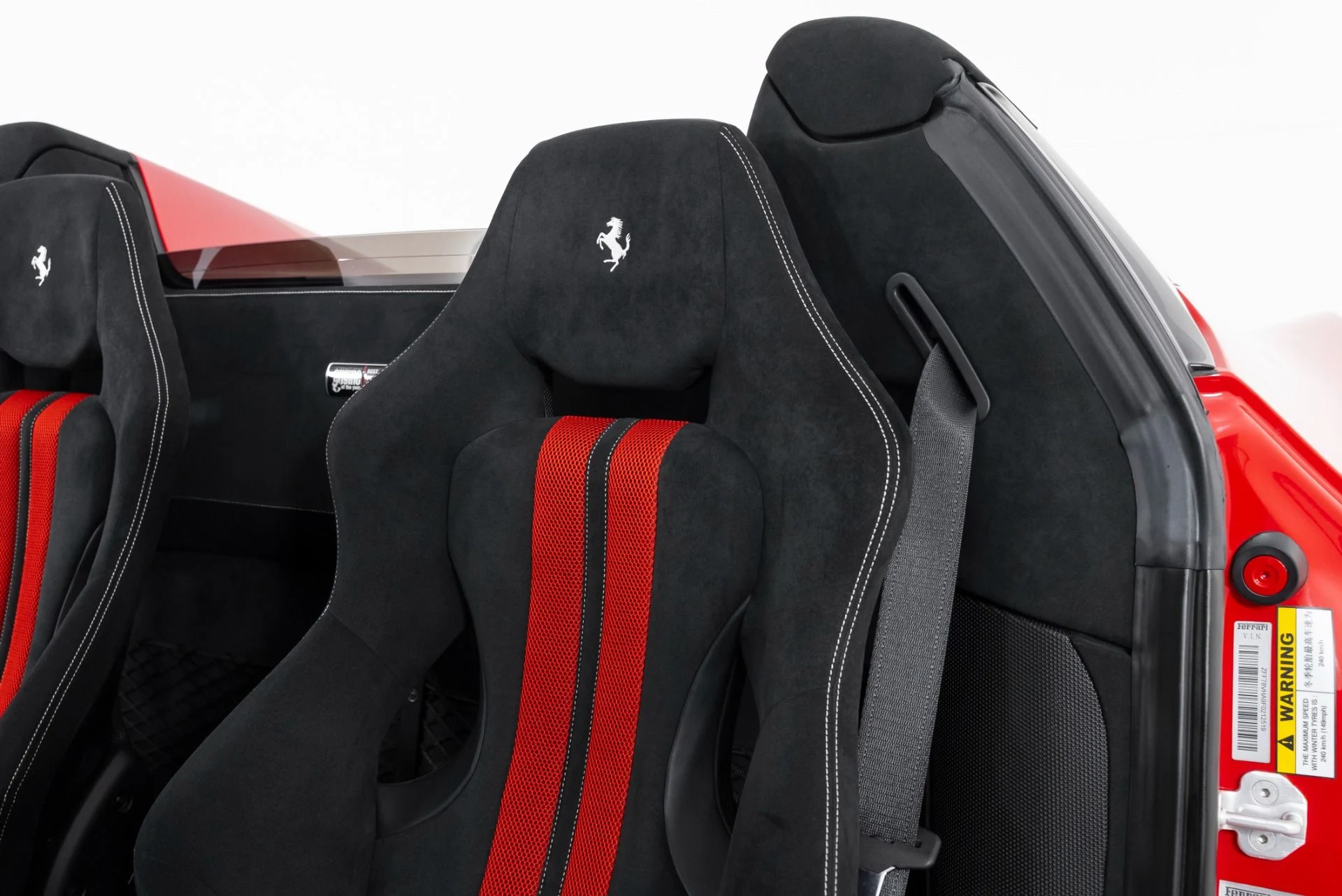 mph021_3393255652_Used_2015_Ferrari_458_Speciale_Aperta_1760122849_8ac9874398