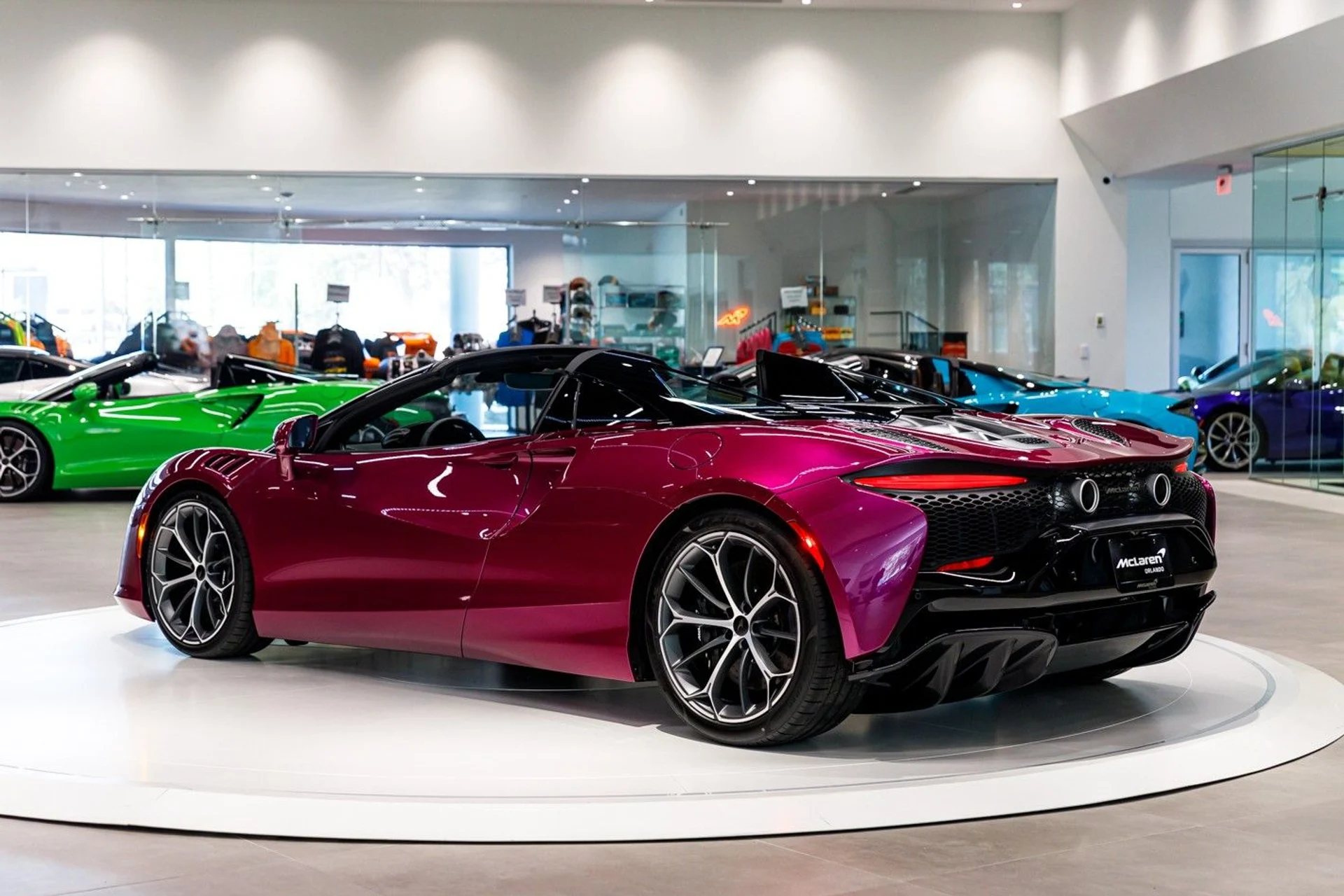 mph021_3393450187_652_p22_l_4573a0af14