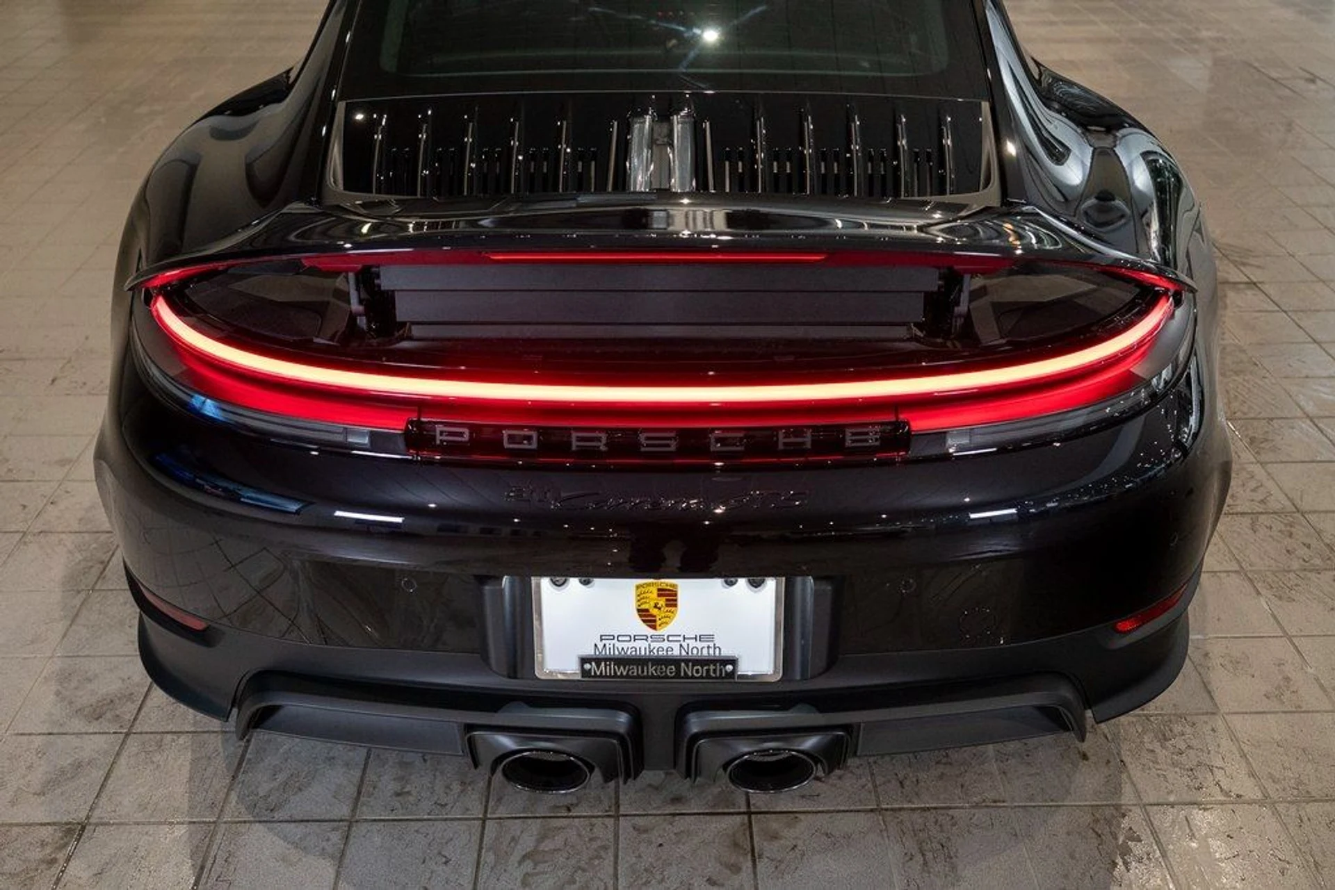 mph021_3397941745_1a4377dfcd90b81a6228e162b1e3c61b_211b7c30df