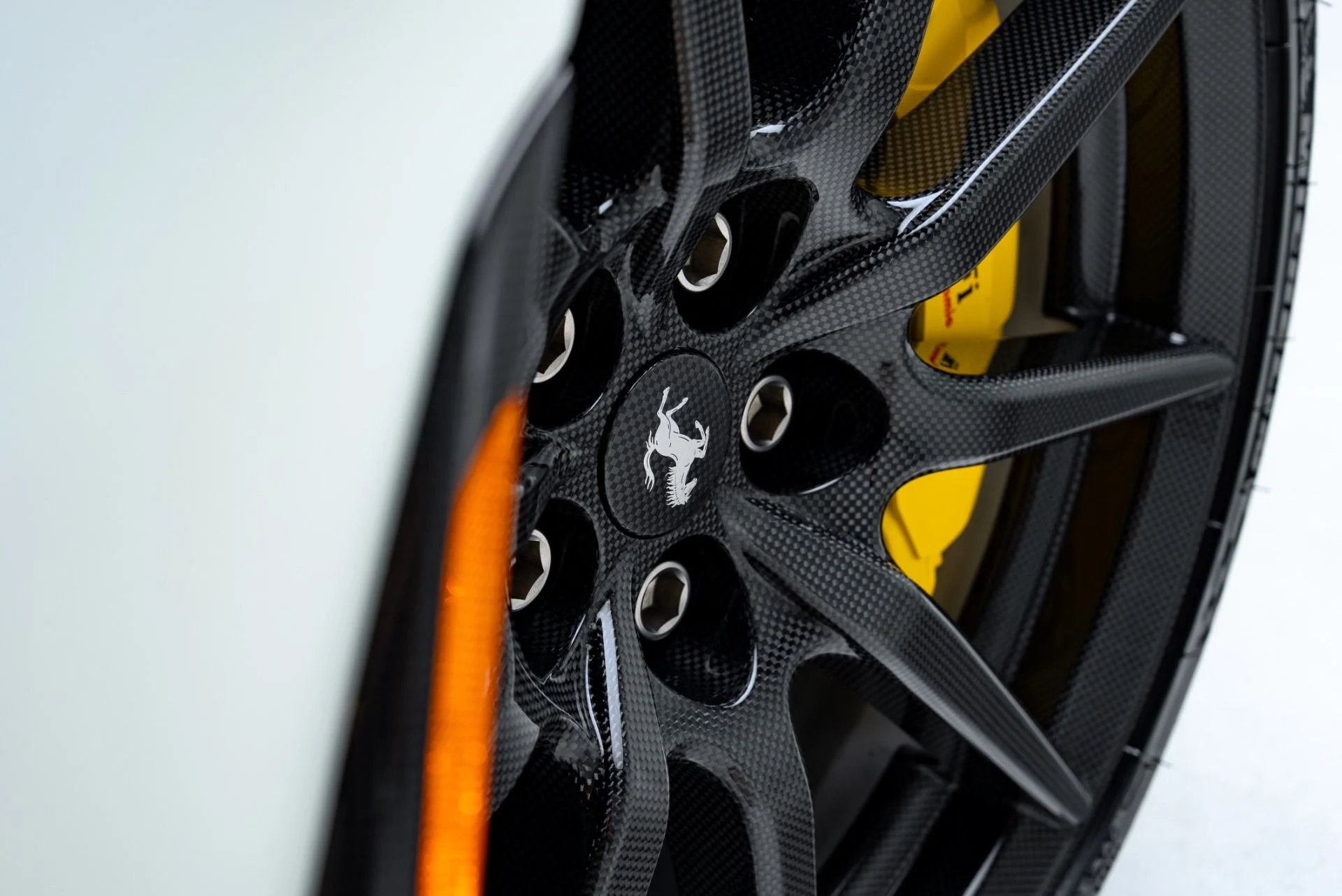 mph021_3401394713_Used_2024_Ferrari_SF_90_Spider_1777485078_2224f23325