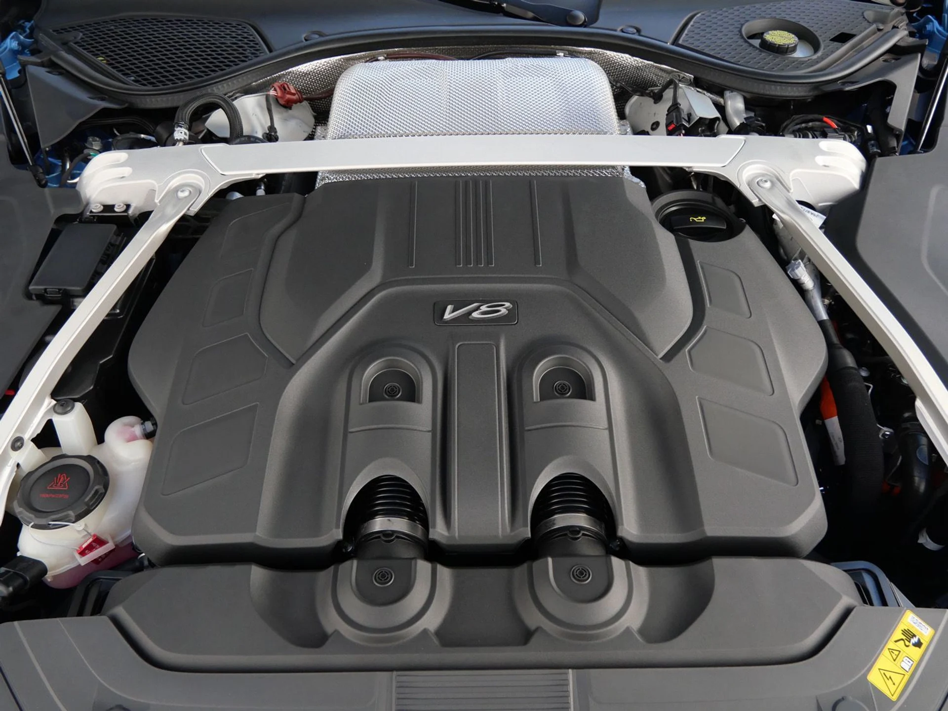 mph021_3401755817_e577cacf5f2927691a6b6960e9123822x_f6fd937738