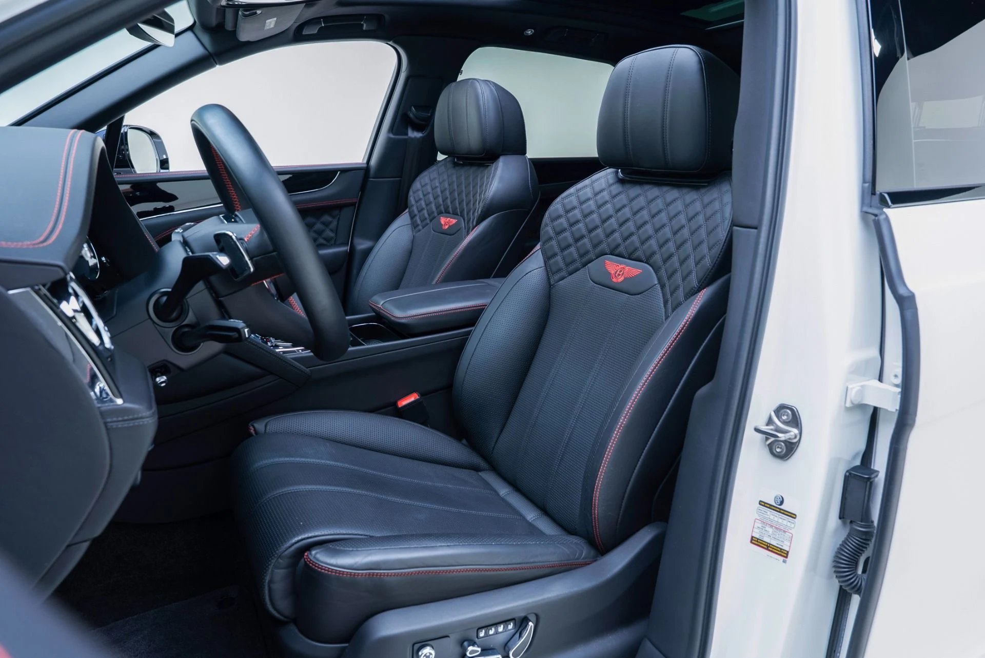 mph021_340183071_Used_2022_Bentley_Bentayga_S_V8_1779389861_97db8fc299