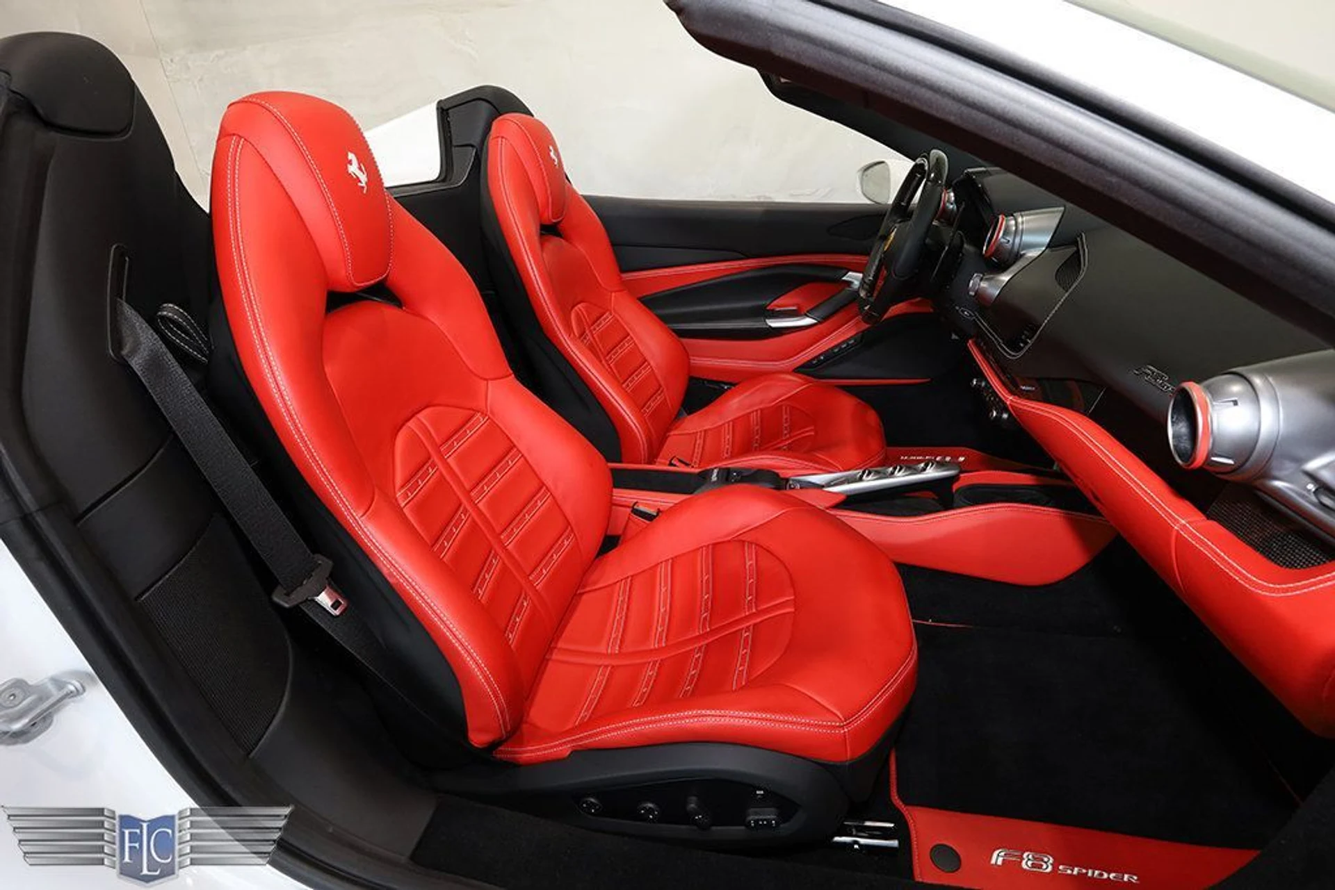 mph021_3409921277_used_2023_ferrari_f8_spider_convertible_9689_22910555_22_1024_a80ce91606