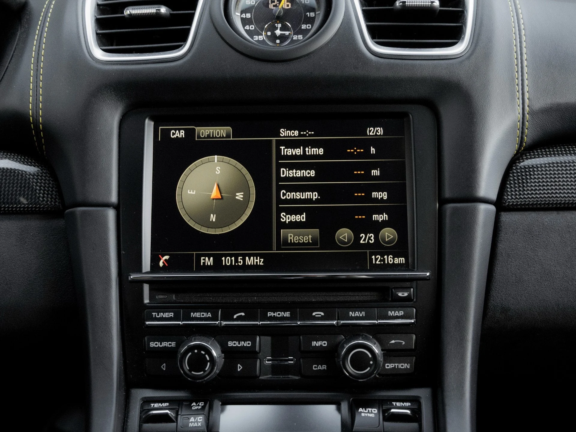 mph021_3409926371_22_8016911ac2