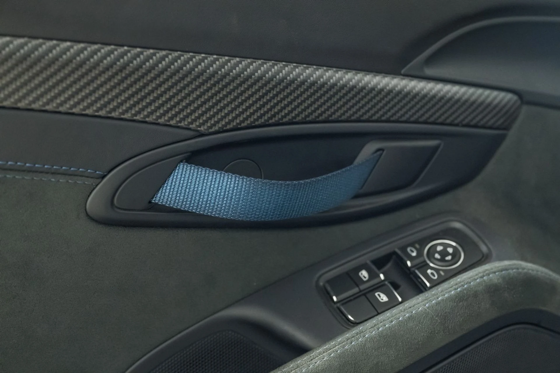 mph021_3412684986_044a350e58e24cccb447ba2f0b46c5ca_924c21d067