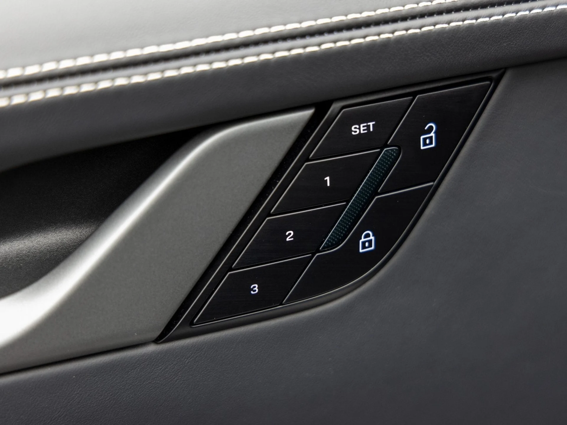 mph021_3415601193_22_d5a2c7f24e