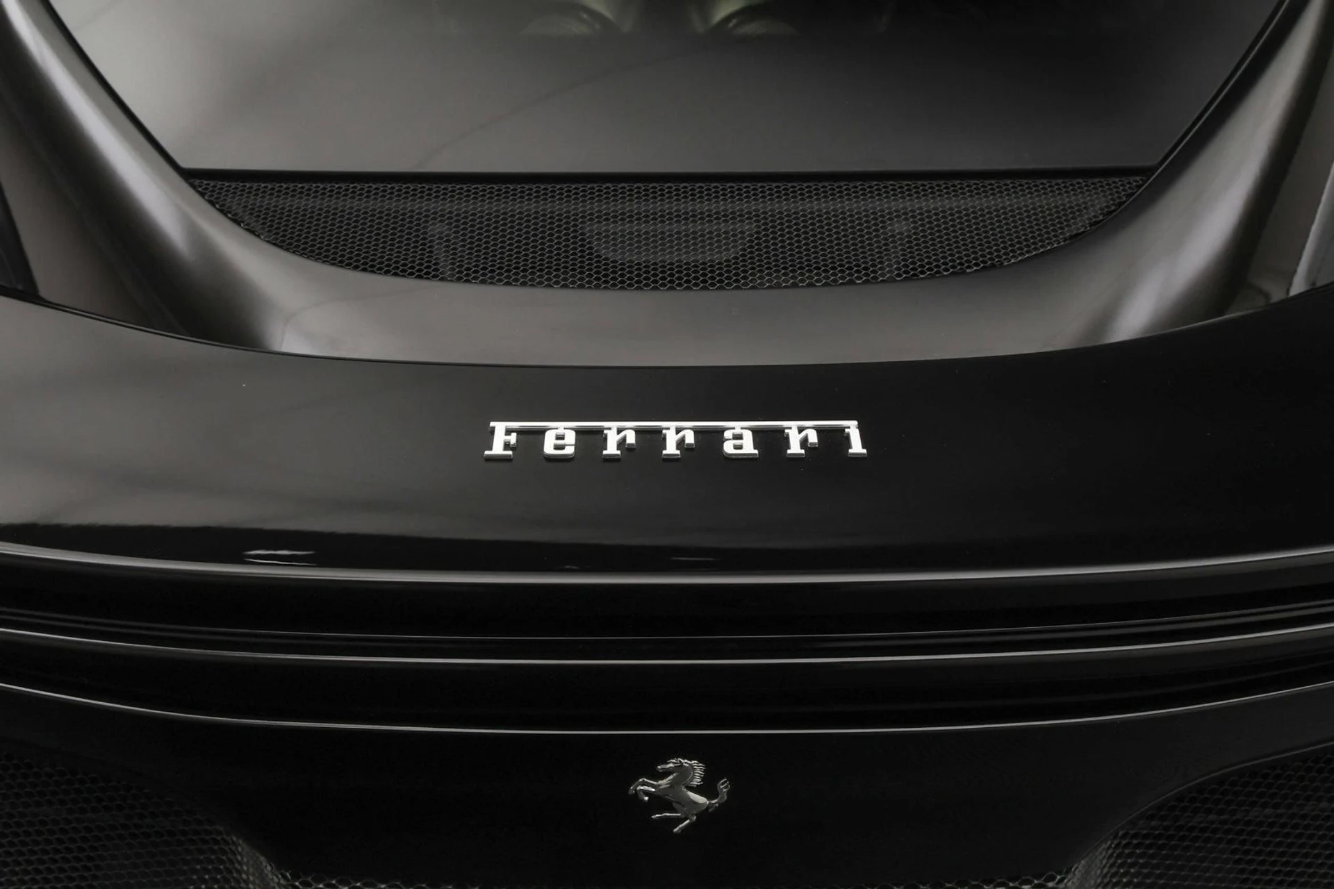 mph021_341981431_Used_2024_Ferrari_296_GTB_in_Nero_1740646645_617d2808c4