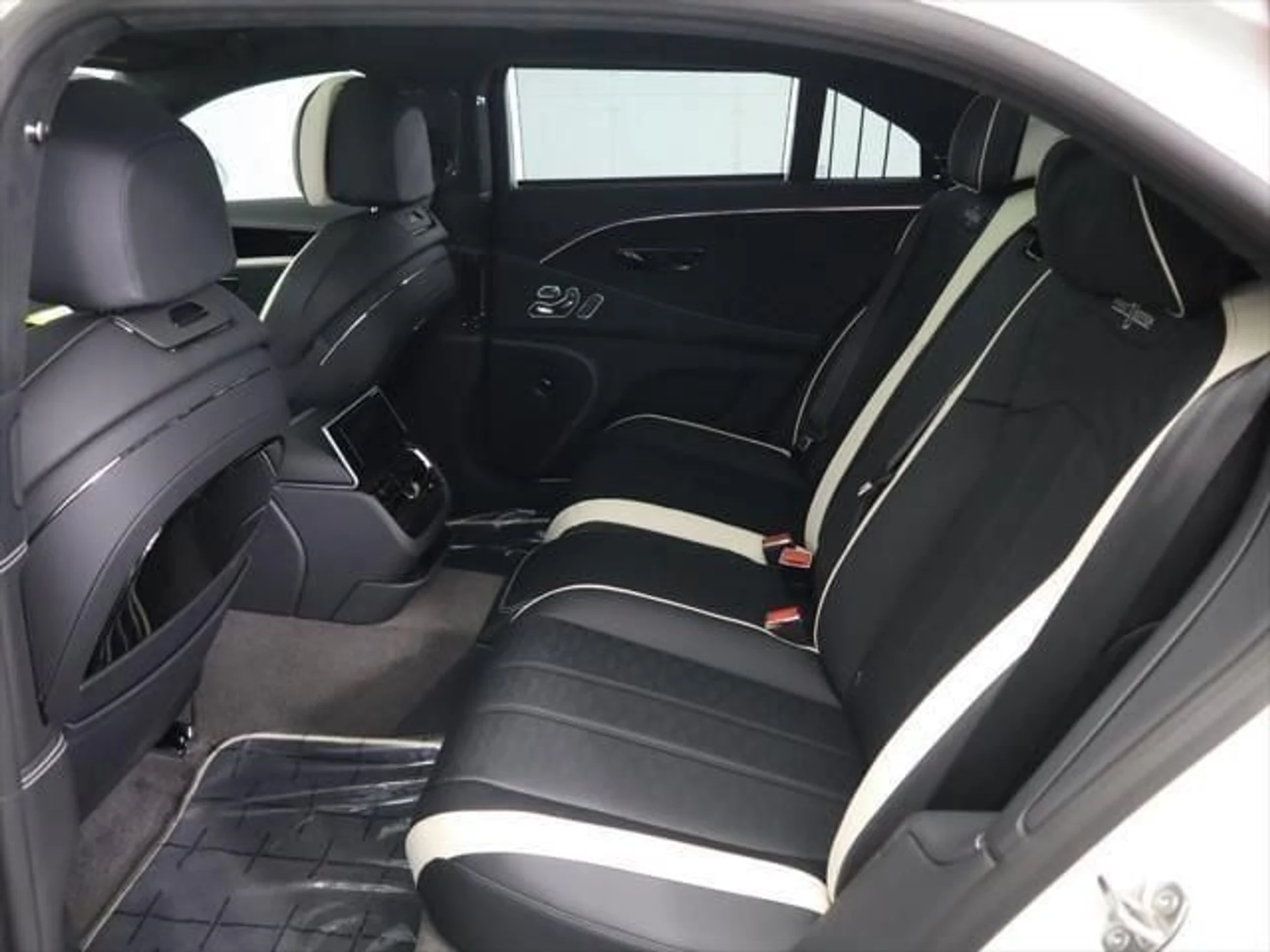 mph021_34230624_new_2025_bentley_flying_spur_speedsedan_8119_22748224_22_640_337cb51327