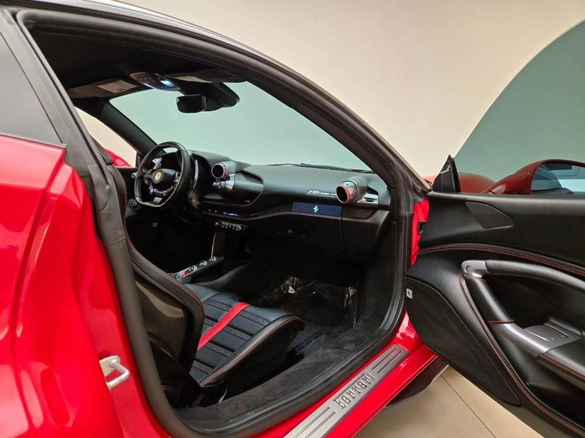 mph021_3423439563_Used_2020_Ferrari_F8_Tributo_1775896812_3d88865b80