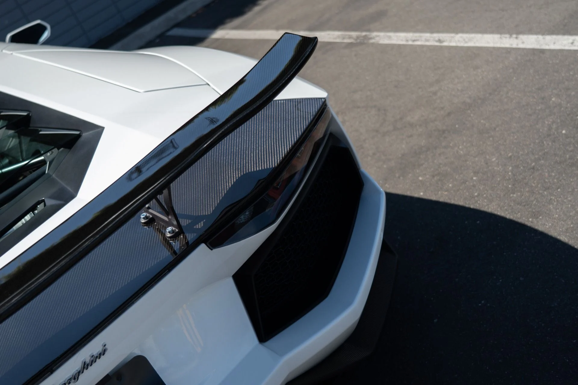 mph021_3434190774_Used_2012_Lamborghini_Aventador_LP_700_4_1757453285_2ee41c7afc