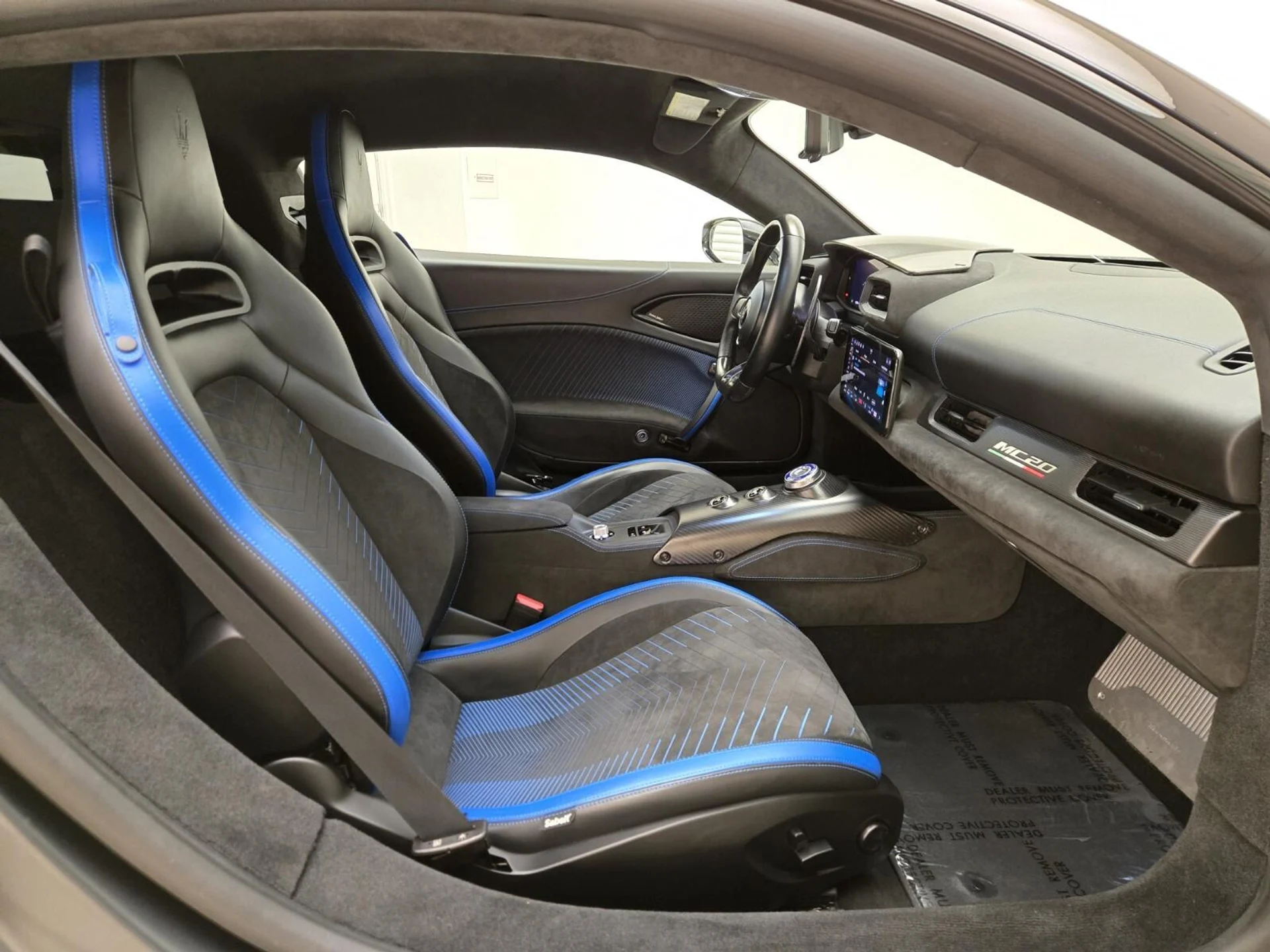 mph021_3438829052_Used_2022_Maserati_MC_20_1777527736_2109afb466