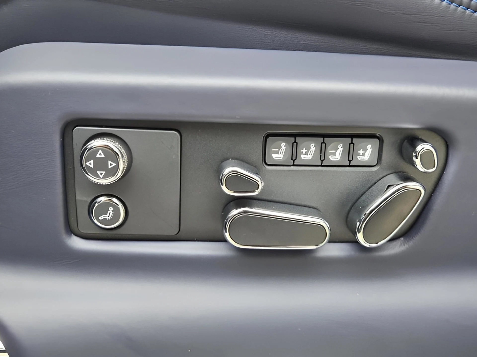 mph021_3439169984_dd307321f840c8c35747c7cb21d1ee8ex_c3fbe40f0a