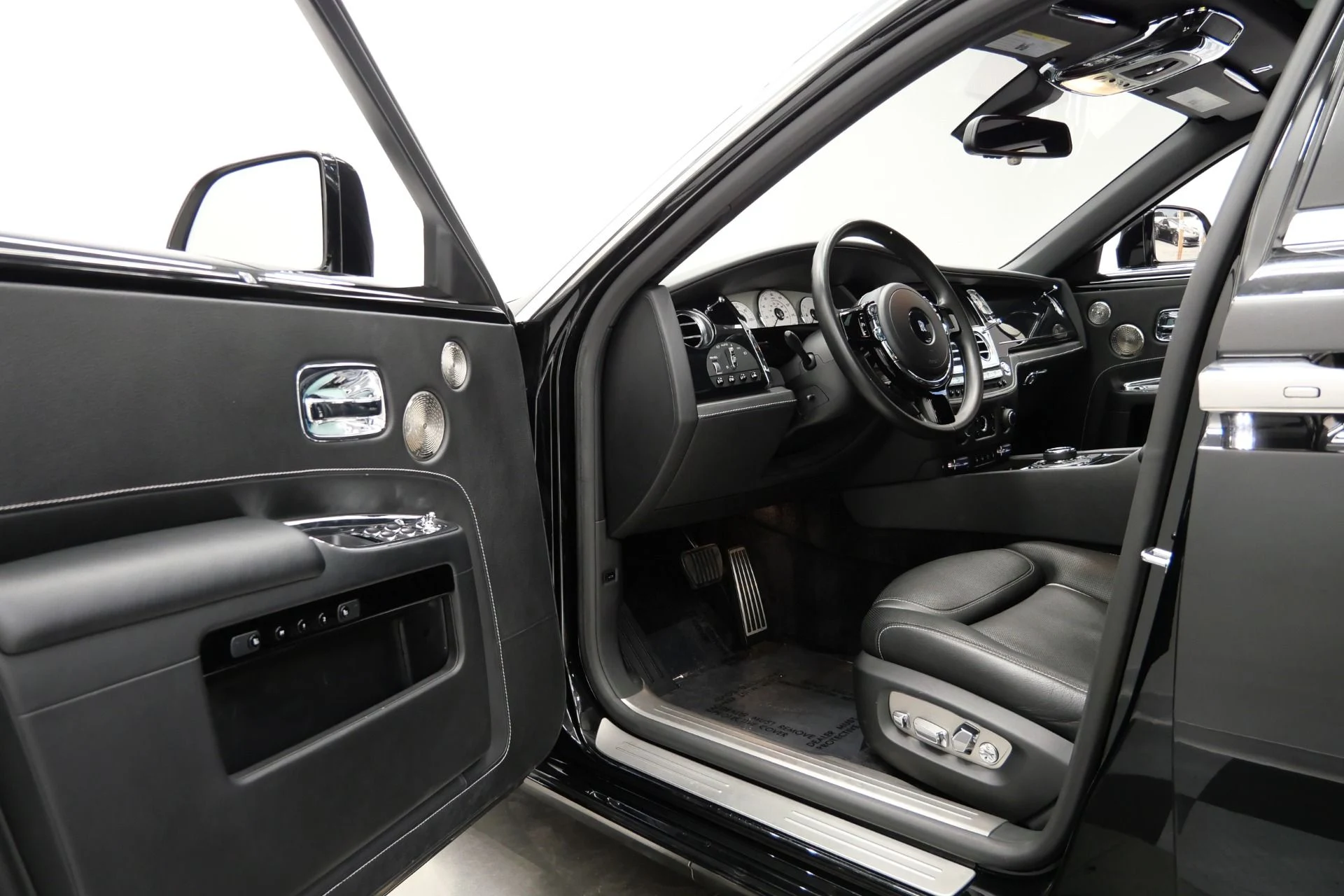 mph021_3455089192_Used_2019_Rolls_Royce_Ghost_EWB_Long_Wheelbase_Model_430_K_MSRP_Low_Miles_1788191510_ef1b06c5f8