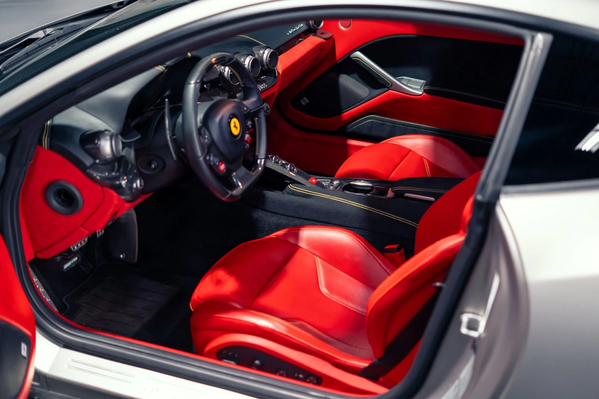 mph021_34553575_Used_2015_Ferrari_F12_Berlinetta_HUGE_455000_MSRP_Factory_Alluminio_Opaco_1781891215_6a6325a9dc