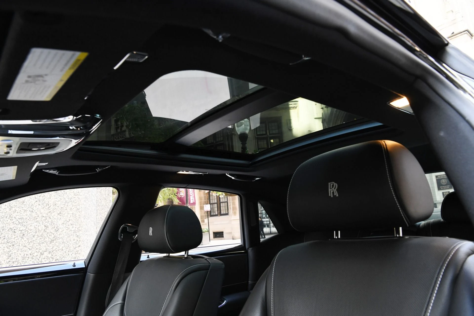 mph021_3455759285_11957_p23_l_f8770ddaf2