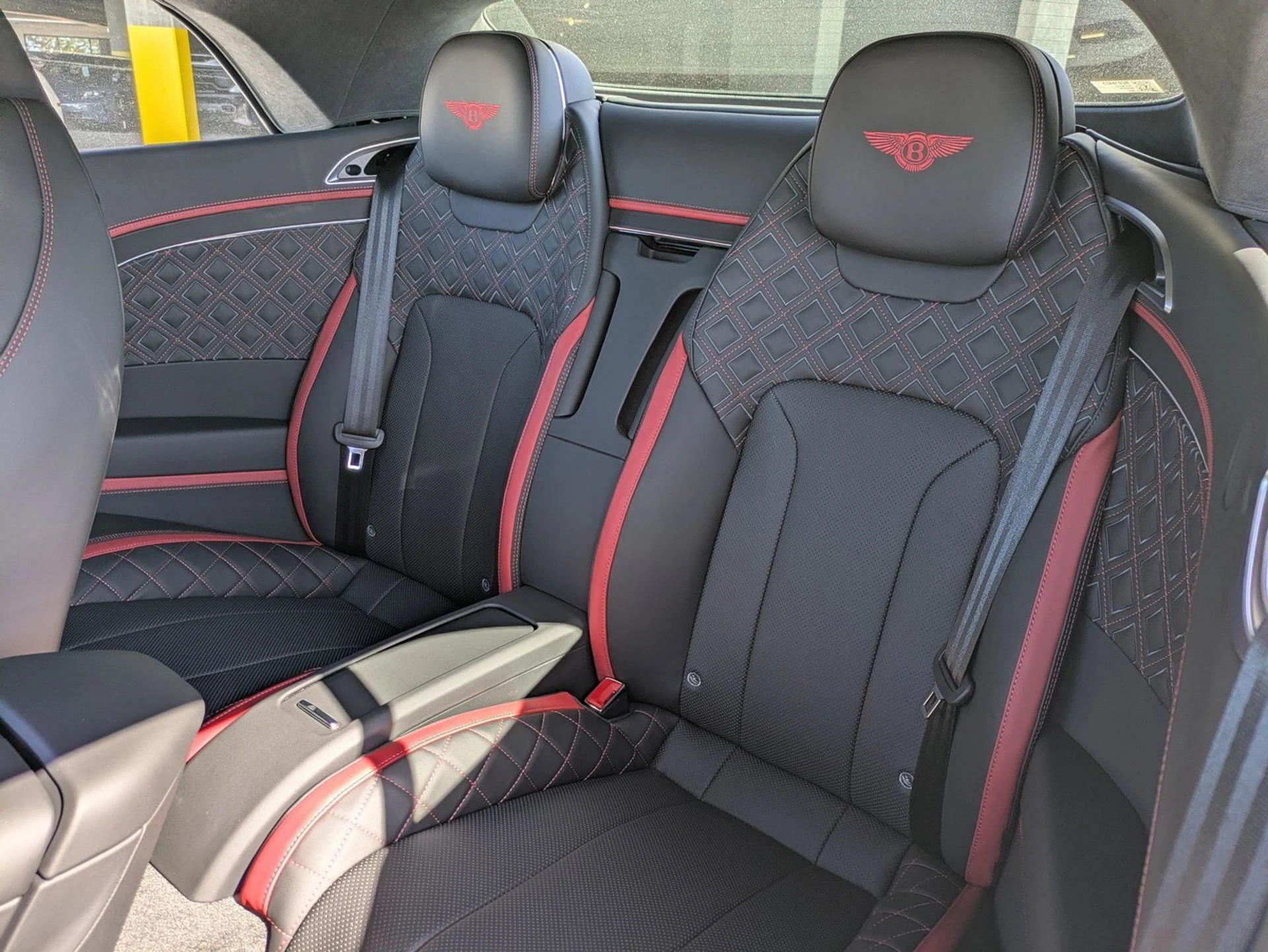 mph021_3471966125_393914f067c0e26bc4cf8a3d08e1a9dcx_5c7acd1915