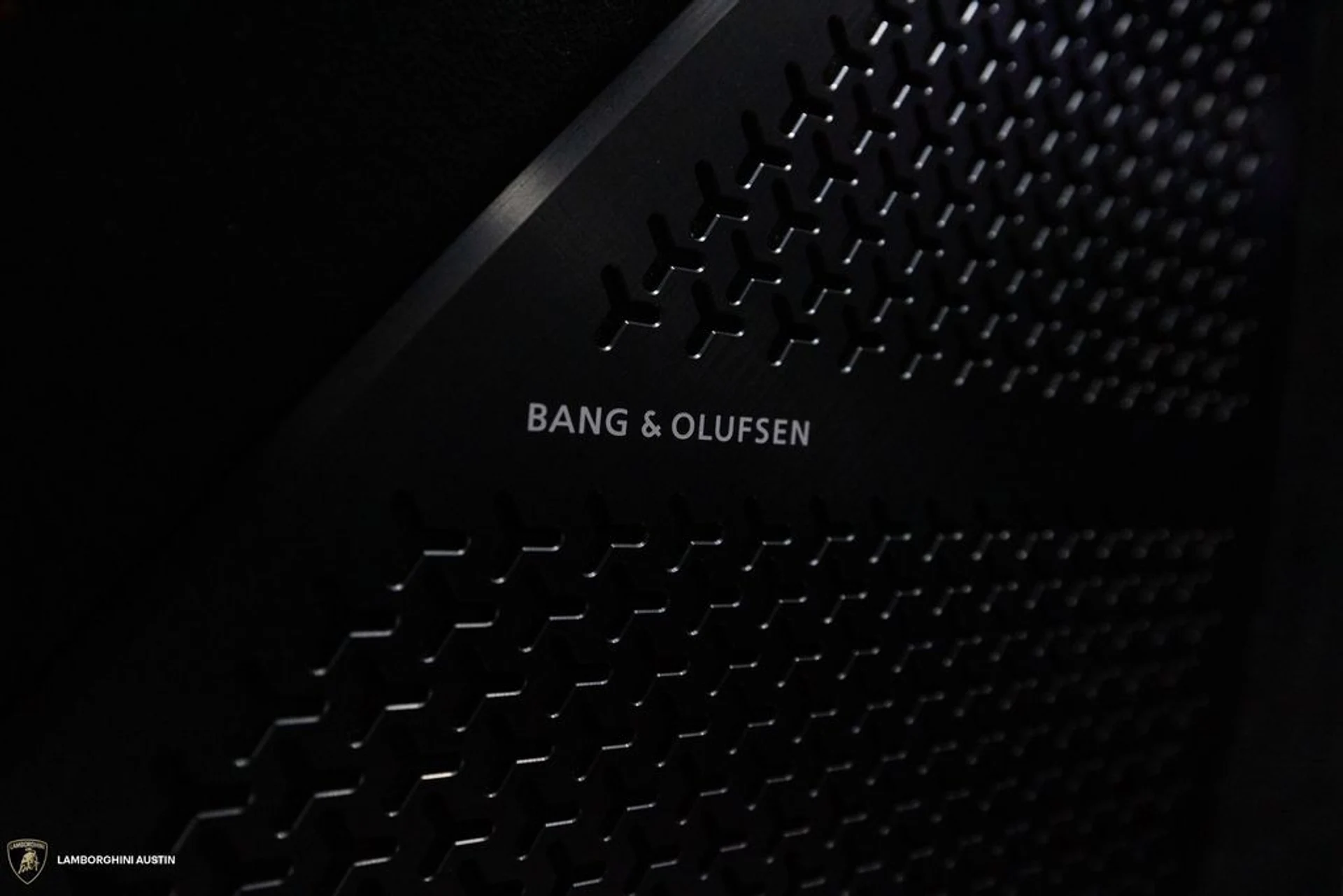 mph021_3474840167_3e71a607cc564ffbcd522b41a5327d4ax_d7449b6af3