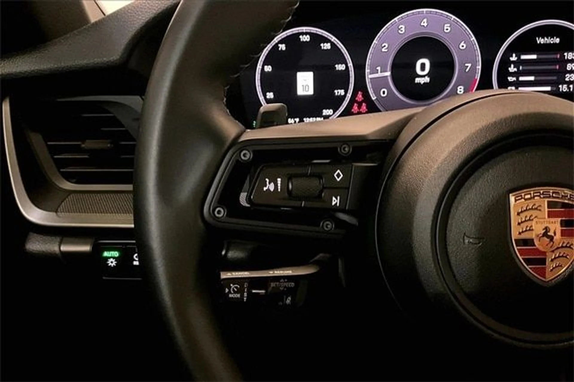 mph021_347565471_cd6e6072a10145da35b685288b0ff1b1x_6675de9ac0