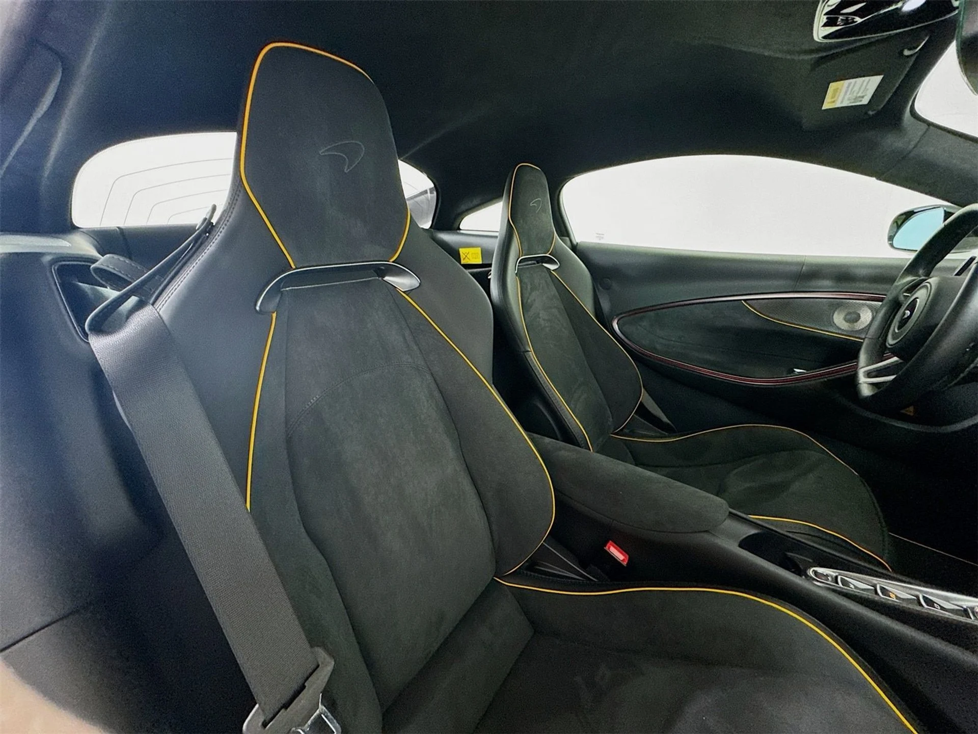 mph021_3478353629_268432b0f19a31daa1a314ddd9ebb27ax_dae1d40e18