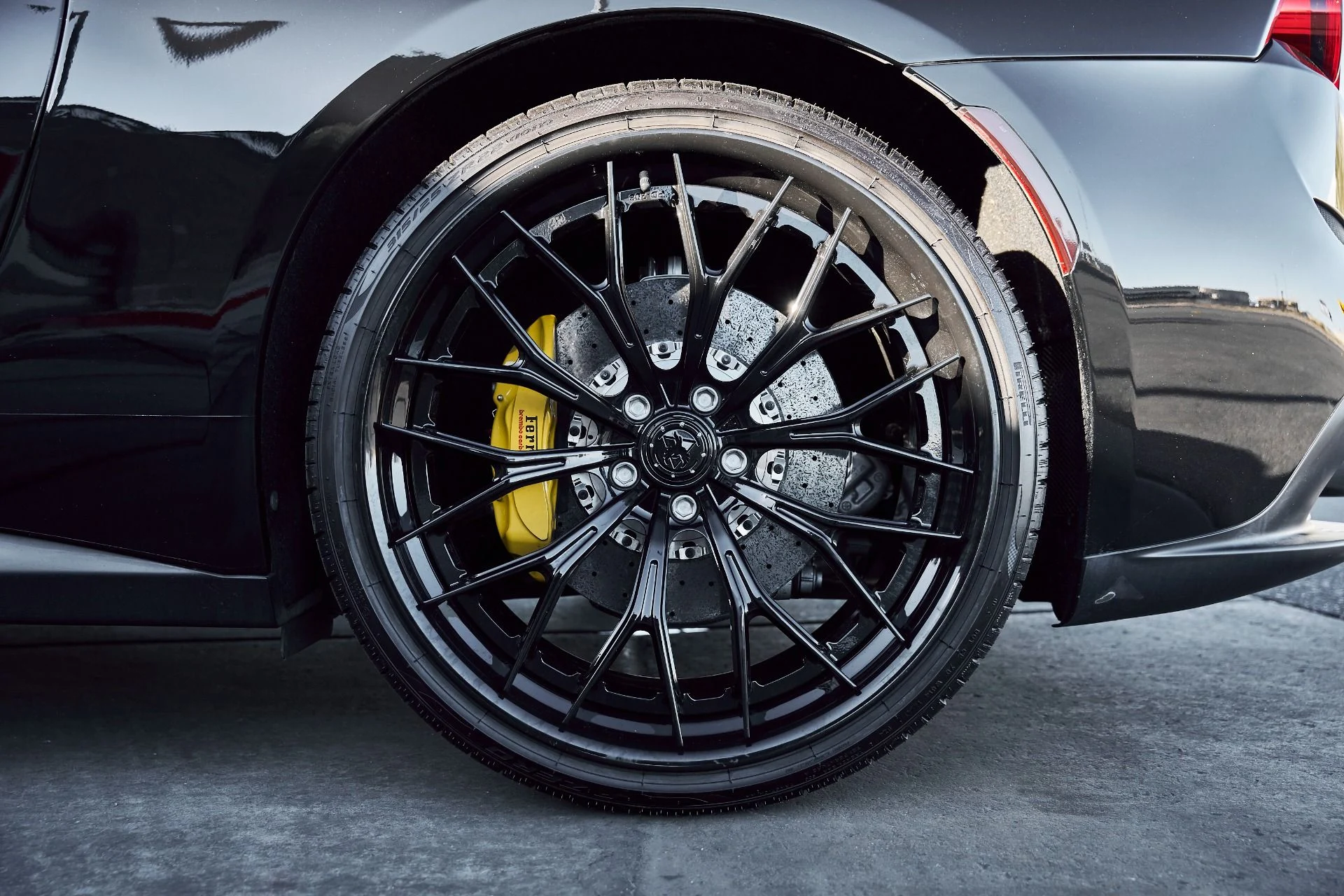 mph021_3478799857_Used_2018_Ferrari_GTC_4_Lusso_T_1770509570_1d3dff45be