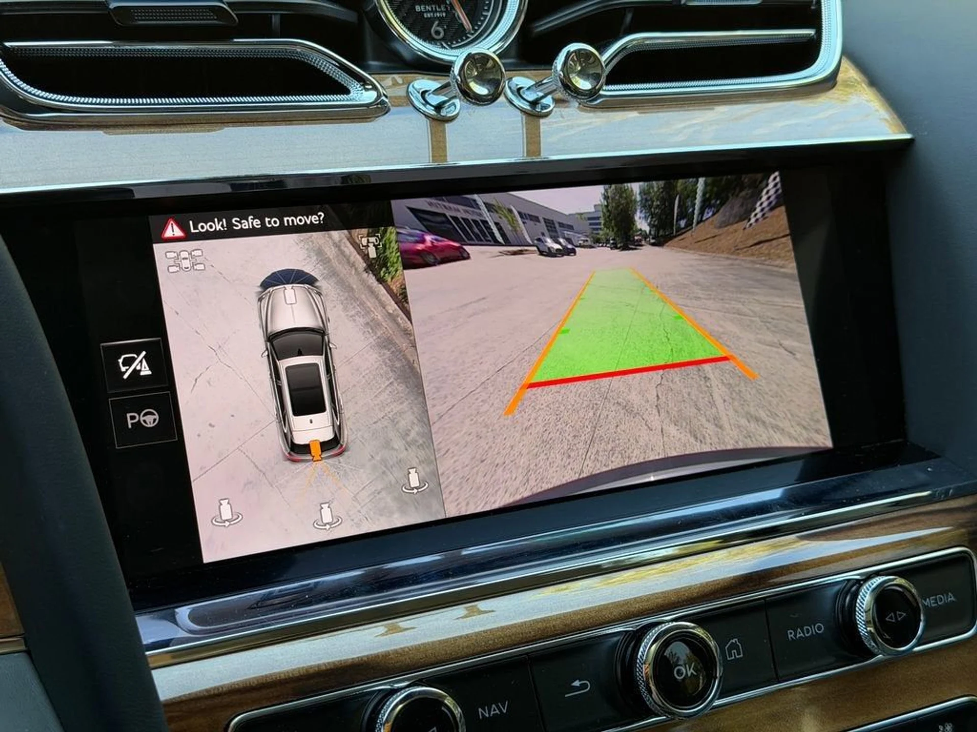 mph021_3486025120_c704e0ebac1c4c93bc6281fe909ab6f4_fdfee0b600